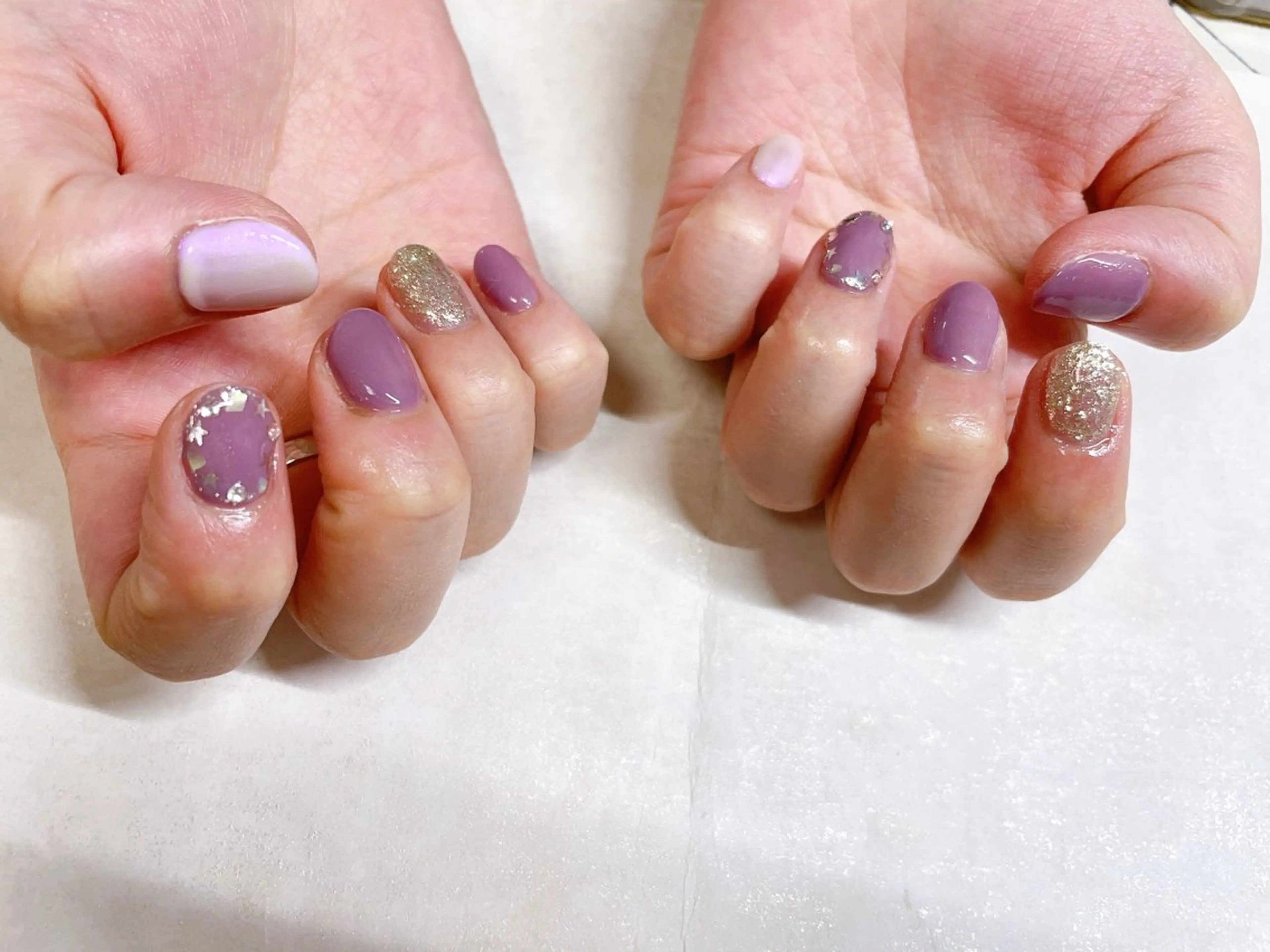 ネイル オーロラネイル フラワーネイル フットネイル フレンチネイル ジェルネイル mogunail &blowのネイルデザイン