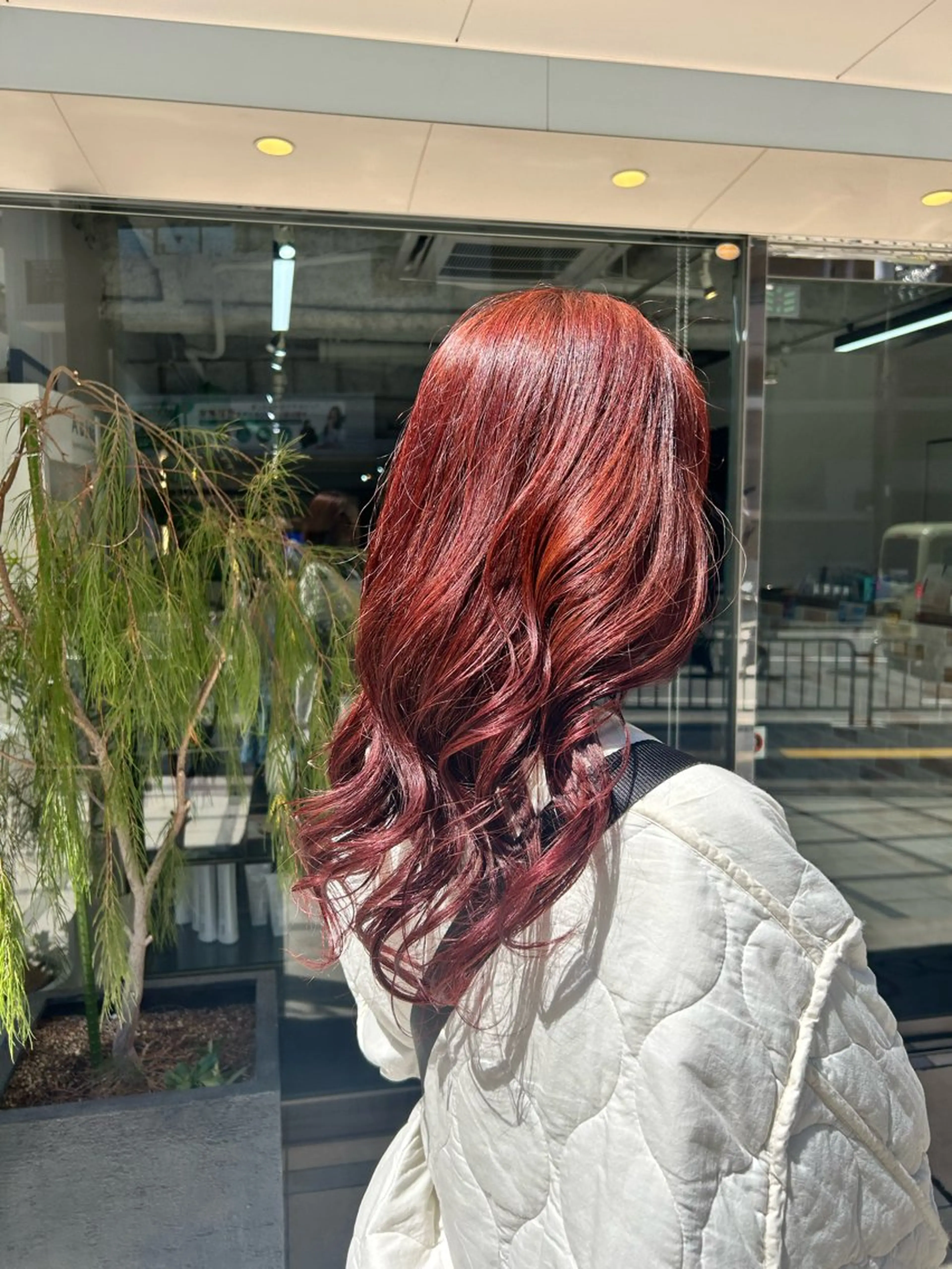 カラー ブラウンカラー レッドカラー 西村 優那のヘアスタイル