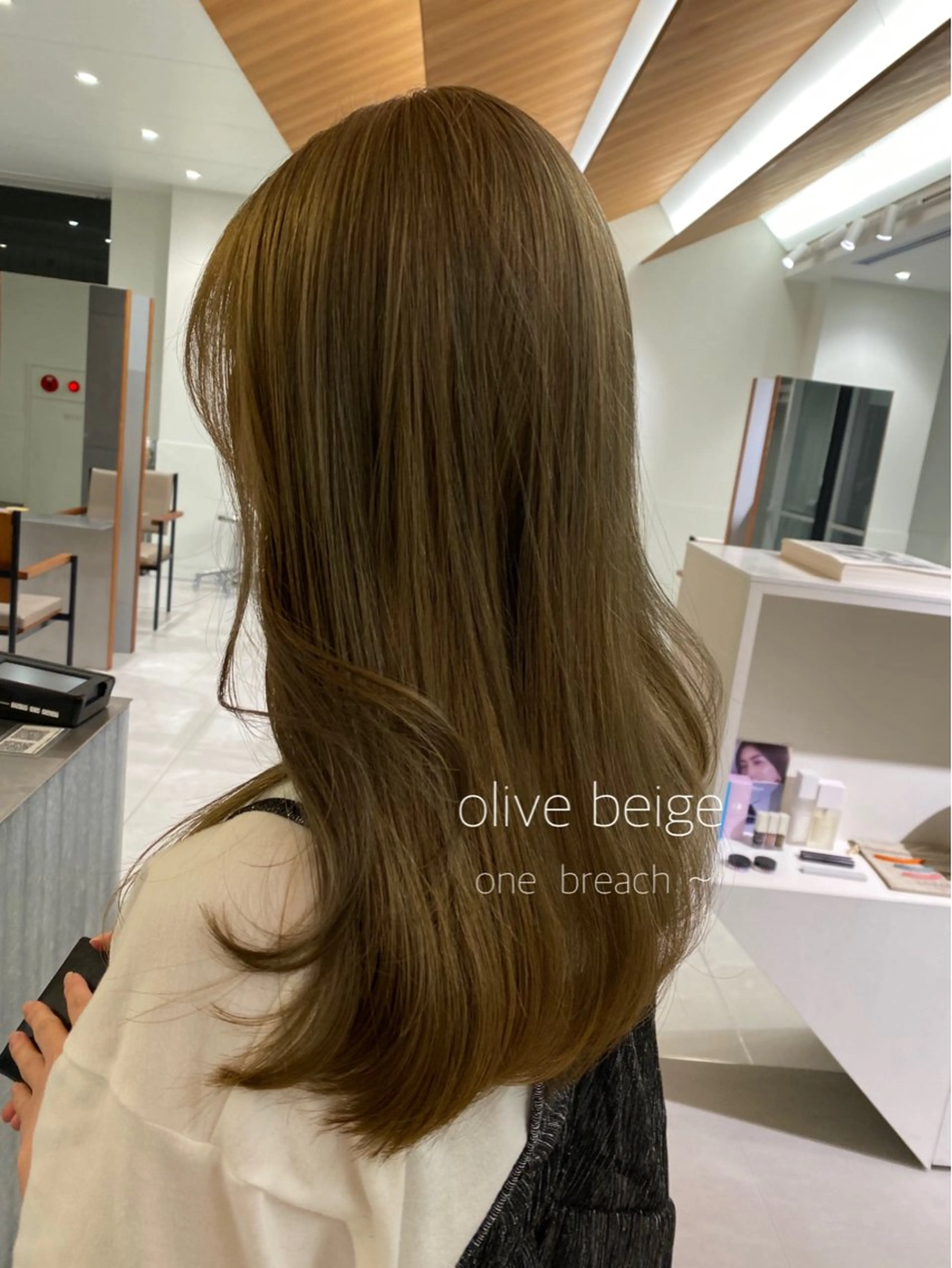 【🦦ブリーチでは無いダブルカラー🦦】＋超音波トリートメント＋（長さ料金有り）の写真