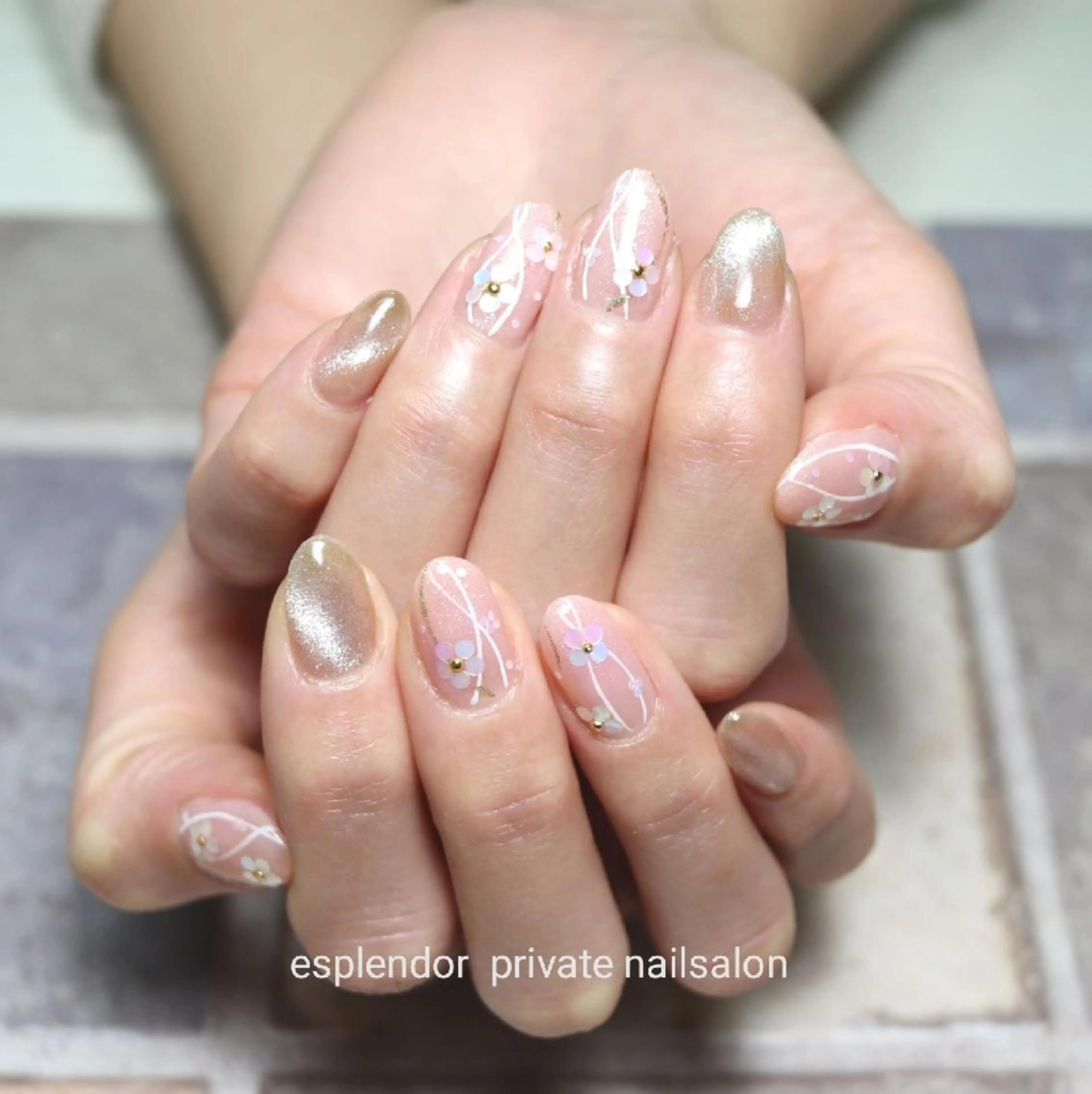 ネイル ホログラムネイル マグネットネイル ハンドネイル ハンドケア esplendor  エスプレンドル所属・esplendor  小野寺のネイルデザイン