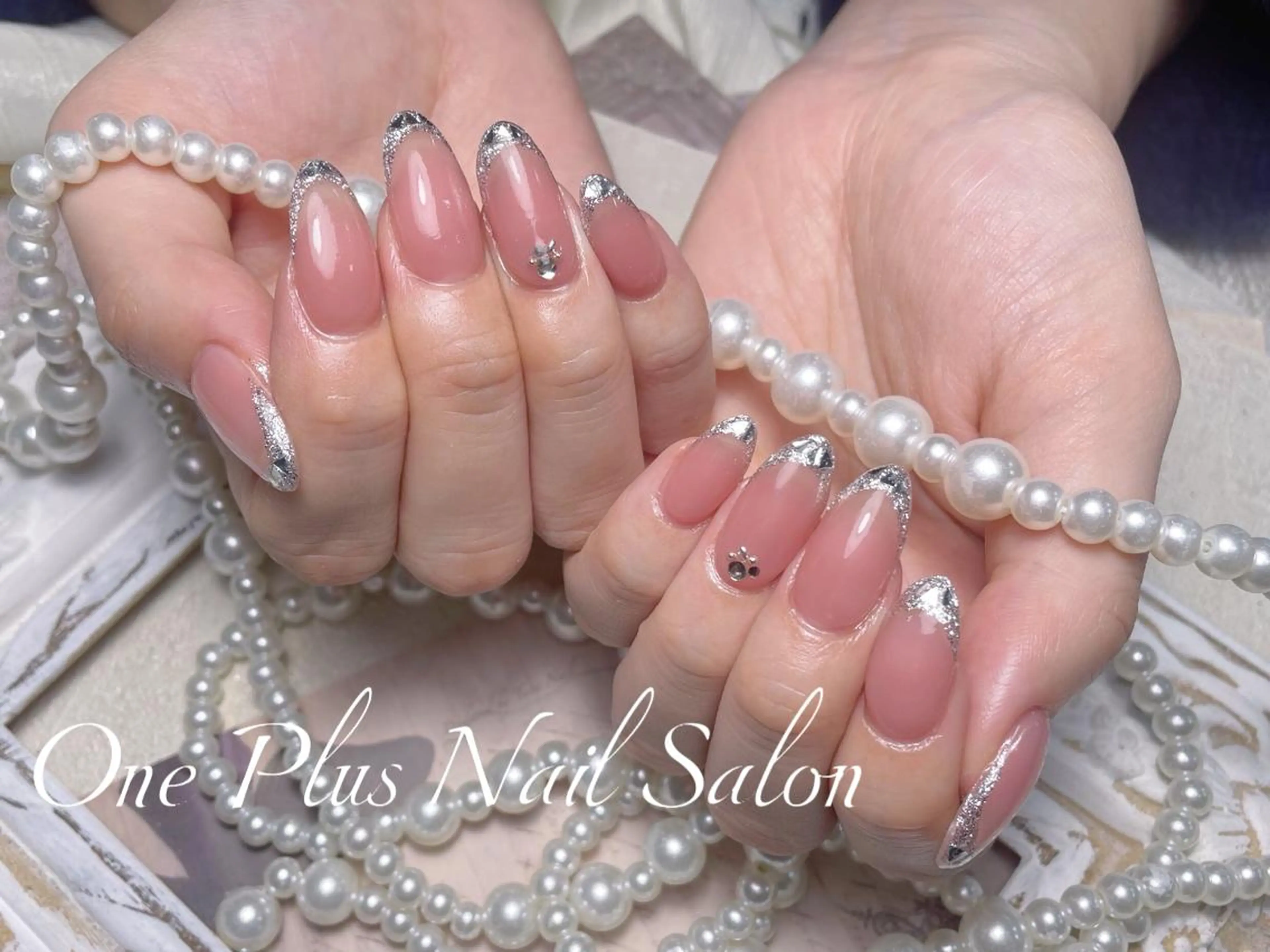 ネイル 冬ネイル One Plus Nail Salonのネイルデザイン