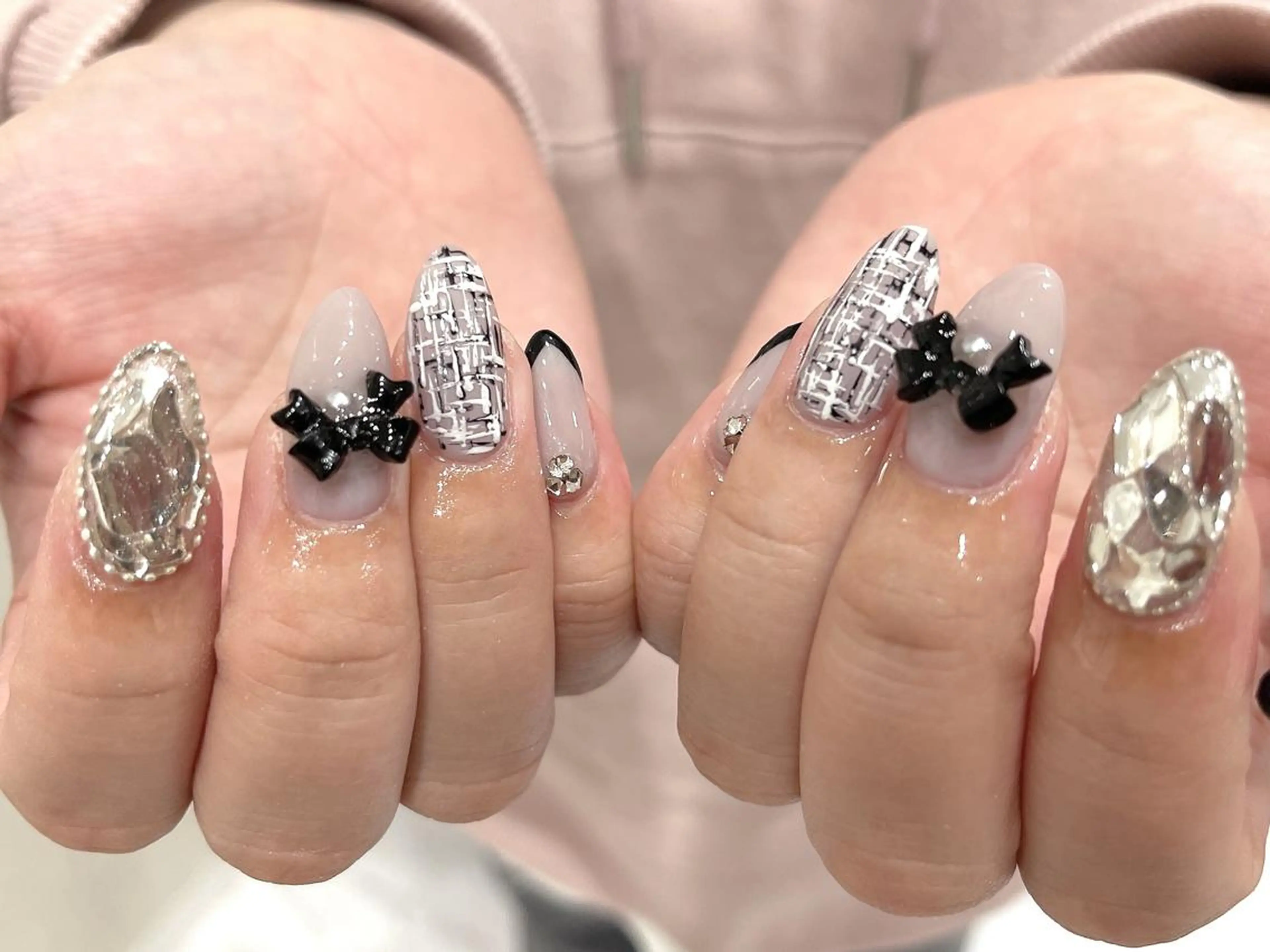 ネイル 持ち込み Shis_🦄shi 韓国風キラキラネイルのネイルデザイン