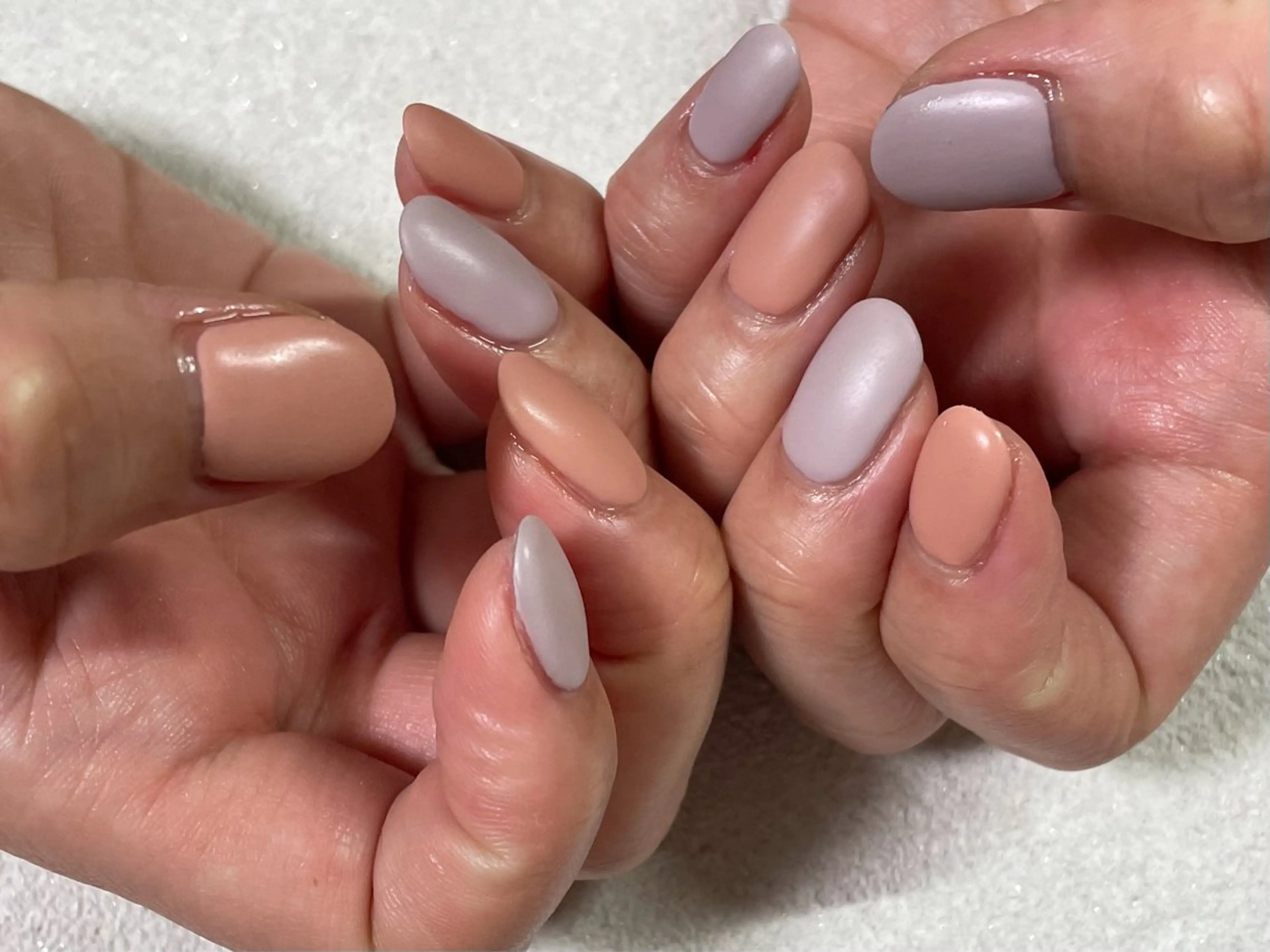 ネイル オーロラネイル フットネイル フレンチネイル ジェルネイル 韓国ネイル ハンドネイル kiki nail &brow二子玉川の眉毛・アイブロウイメージ