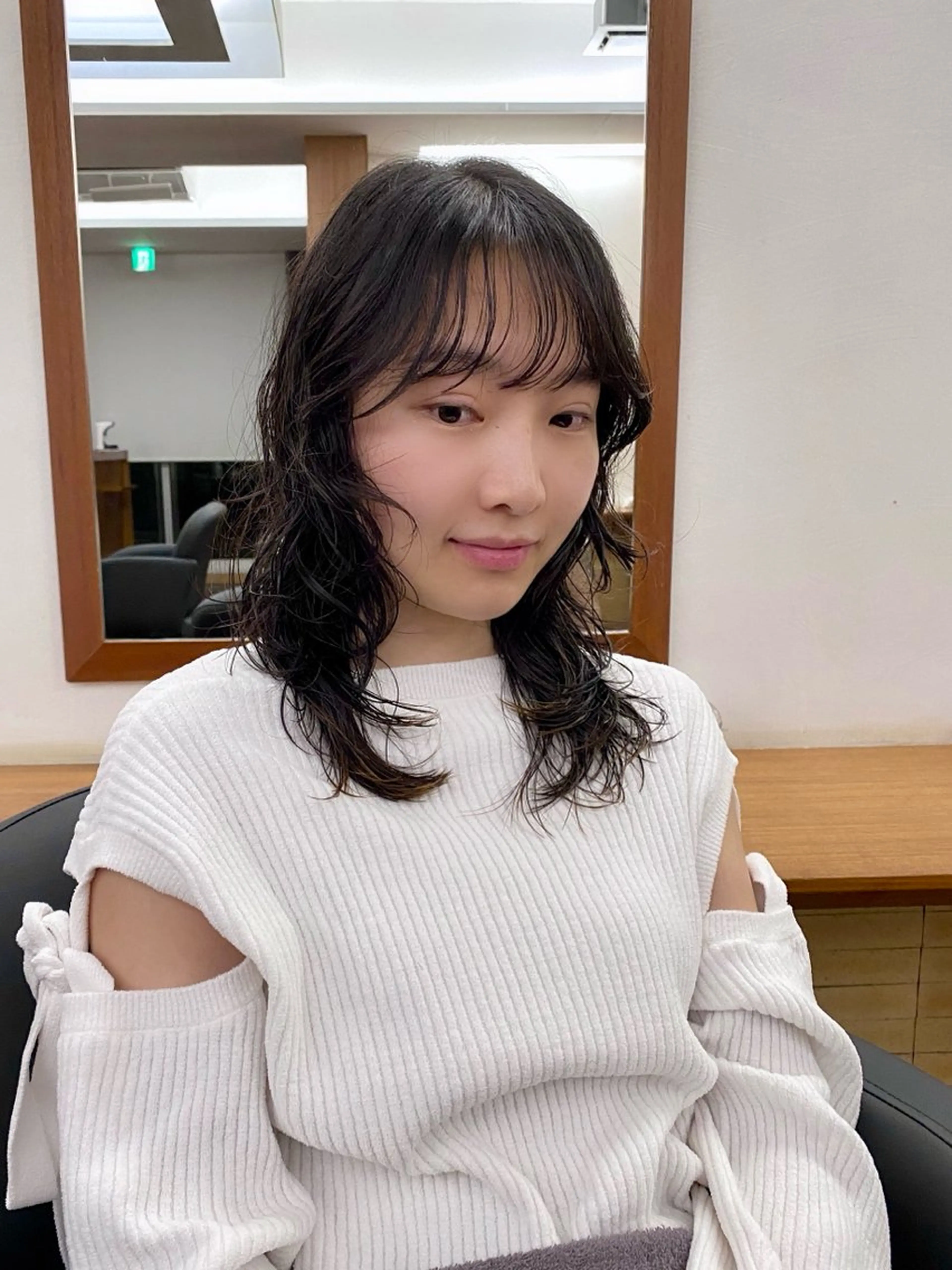 ミディアム パーマ 似合わせレイヤー/ ニュアンスパーマ高倉のヘアスタイル