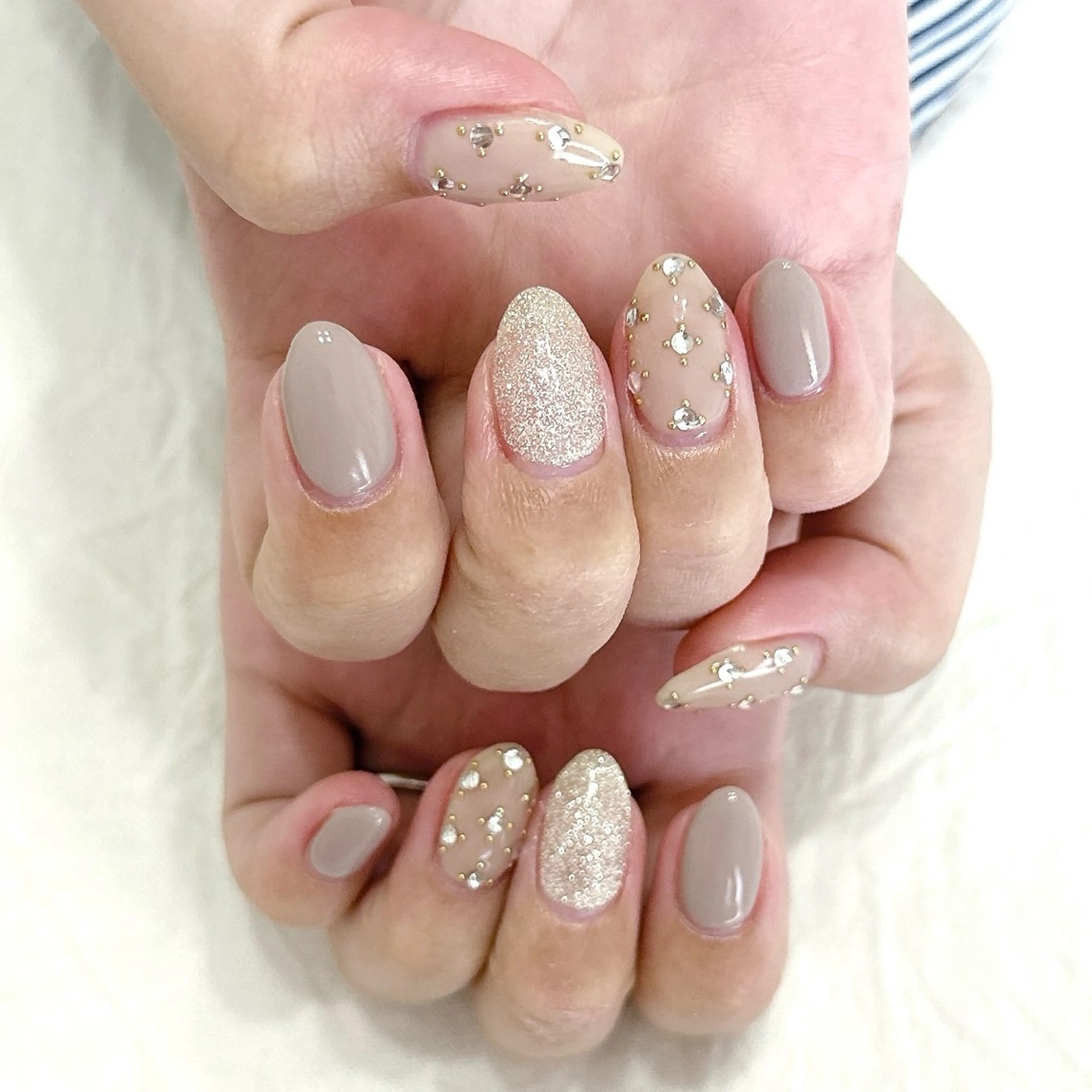 ネイル ゴールド シルバー ストーンネイル ハンドネイル peaberry nailのネイルデザイン