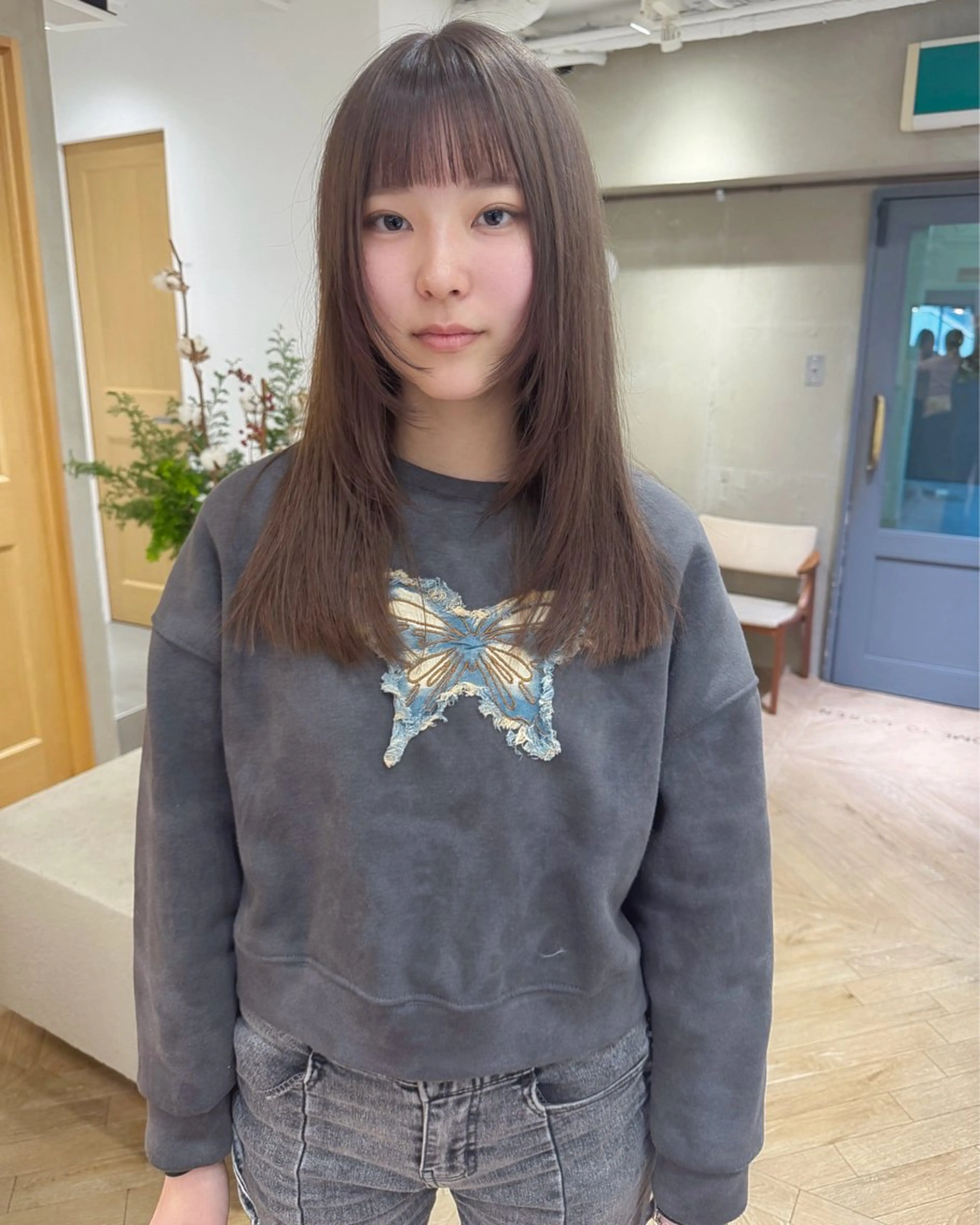 ロング ハッシュカット 韓国風ヘア レイヤーカット カット ヘアカラー トリートメント 似合わせレイヤー ＆透明感カラーのヘアスタイル