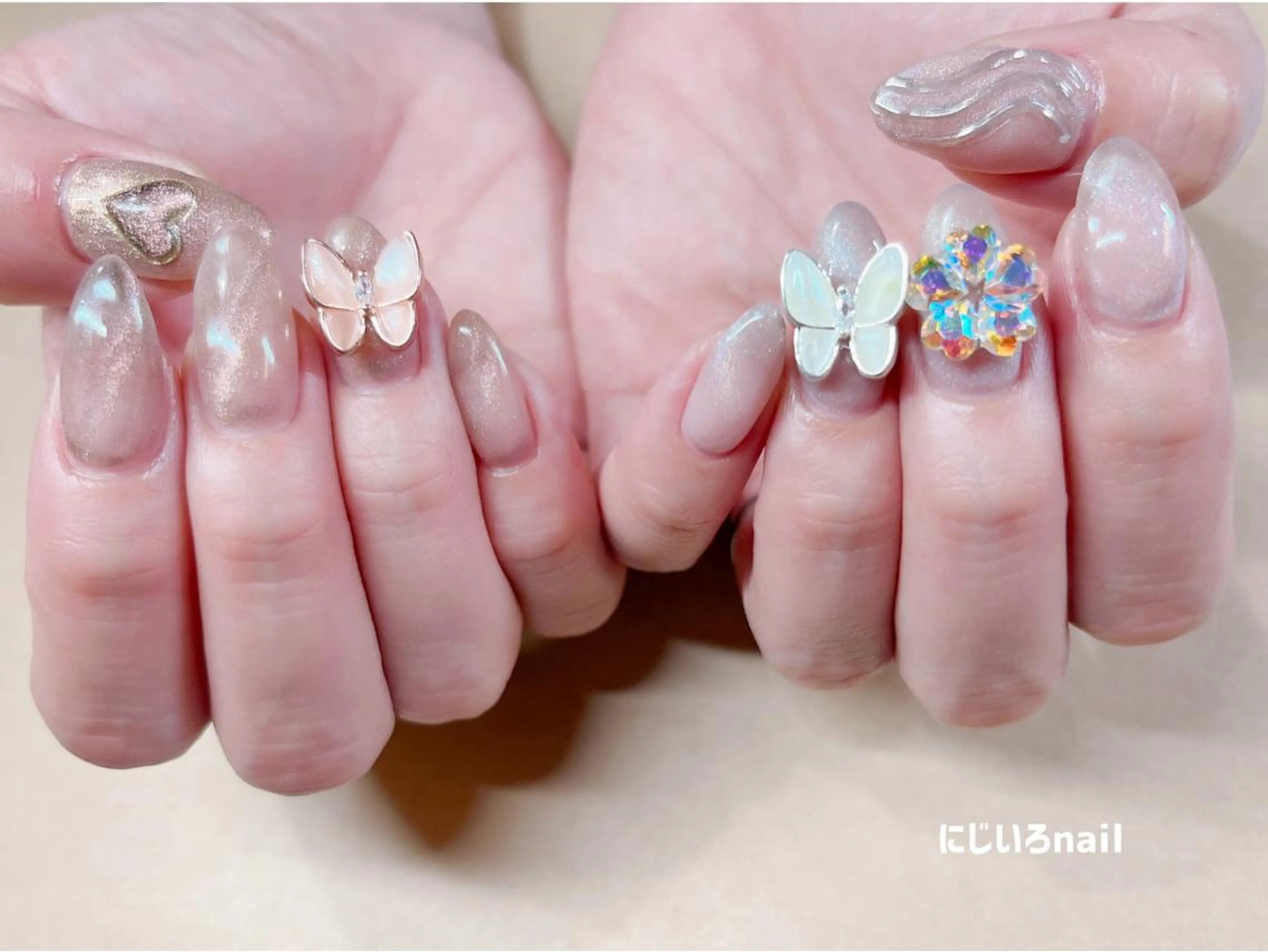 ネイル にじいろ nailのネイルデザイン
