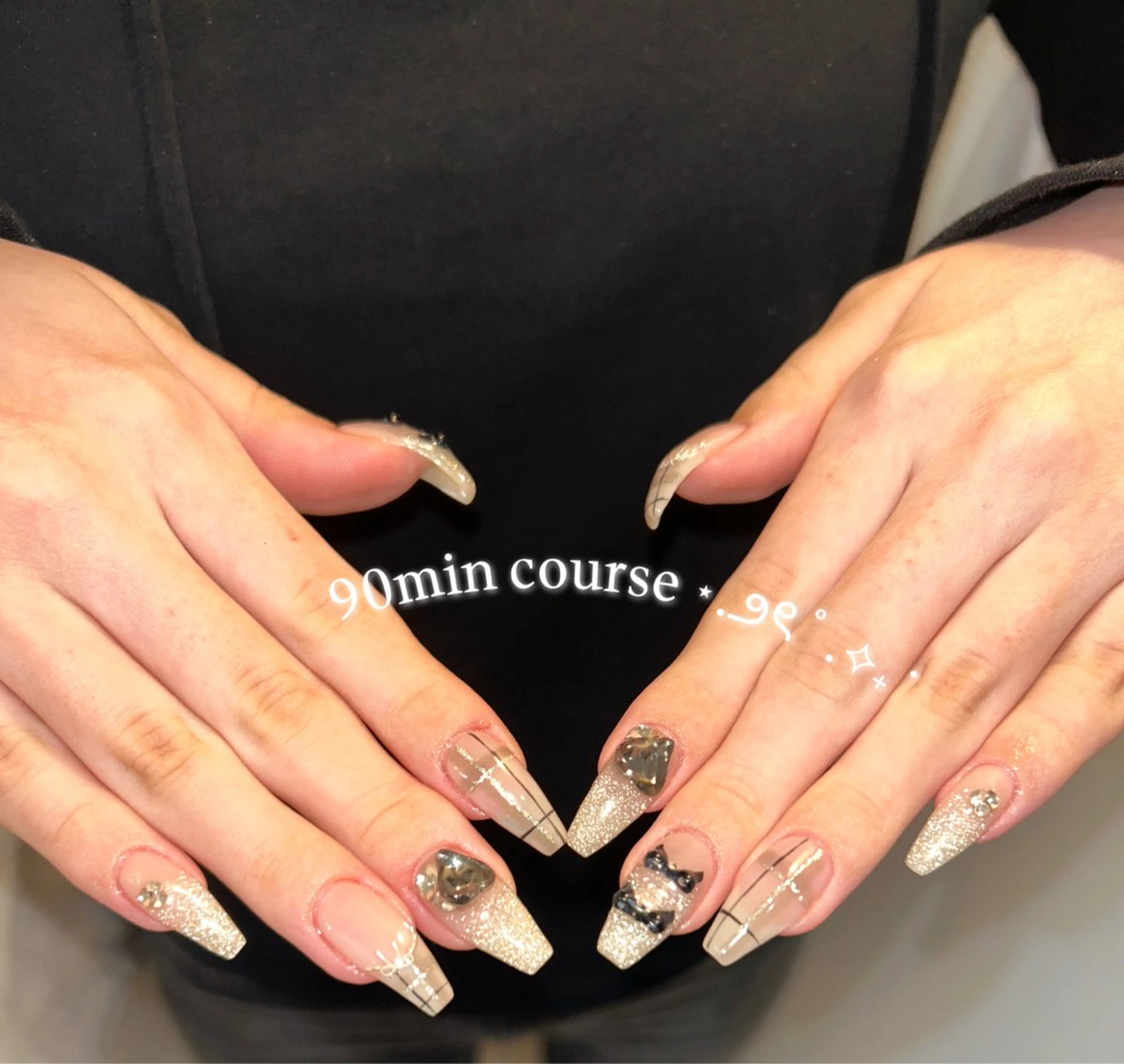 ネイル ハンドネイル ViViA momokaのネイルデザイン