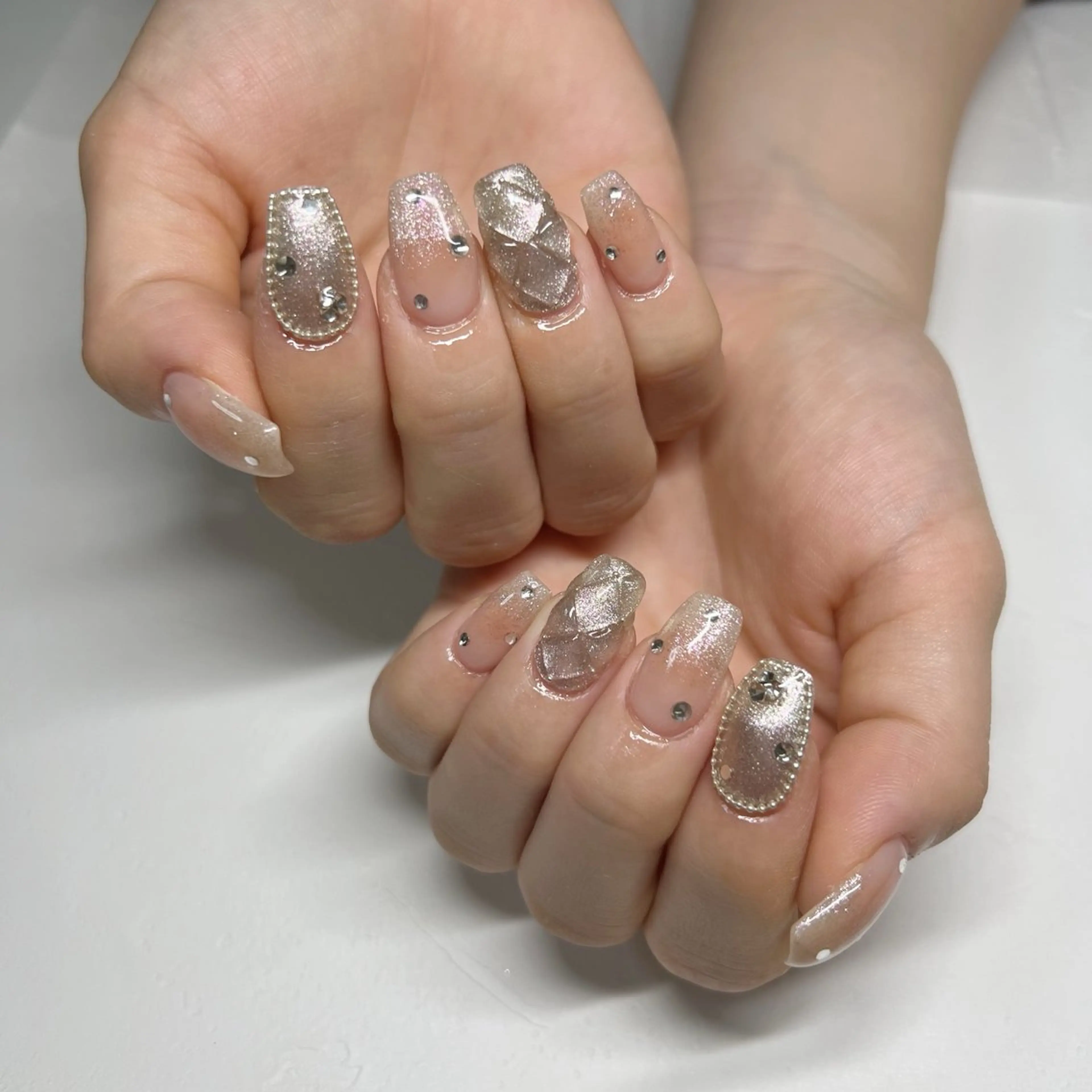 ネイル チークネイル マグネットネイル ハンドネイル 川端 京香のネイルデザイン