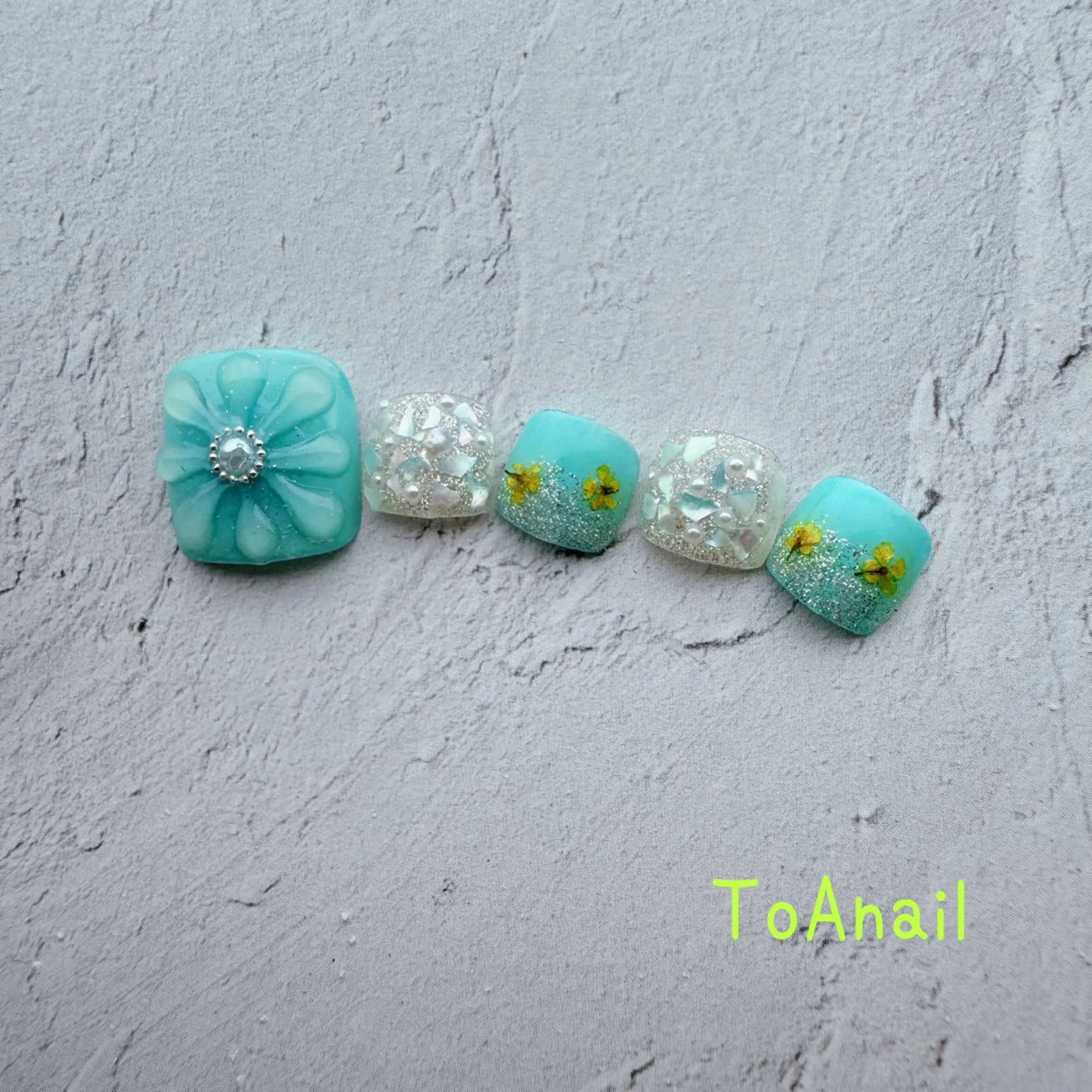 ネイル フットネイル ToA nailのネイルデザイン