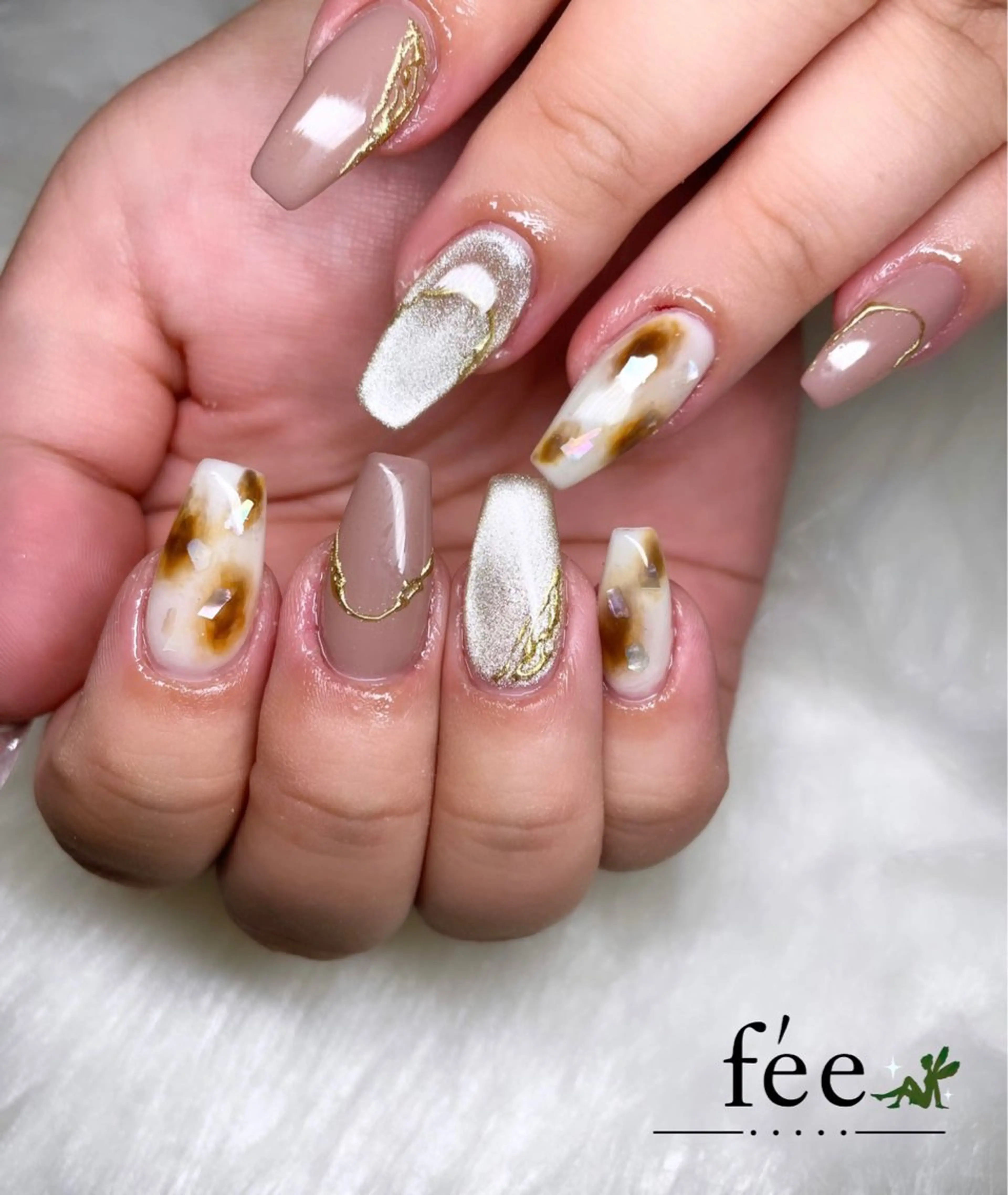 ネイル 成人式 フットネイル フレンチネイル ジェルネイル 韓国ネイル ハンドネイル nail salon fee（フィー）のネイルデザイン