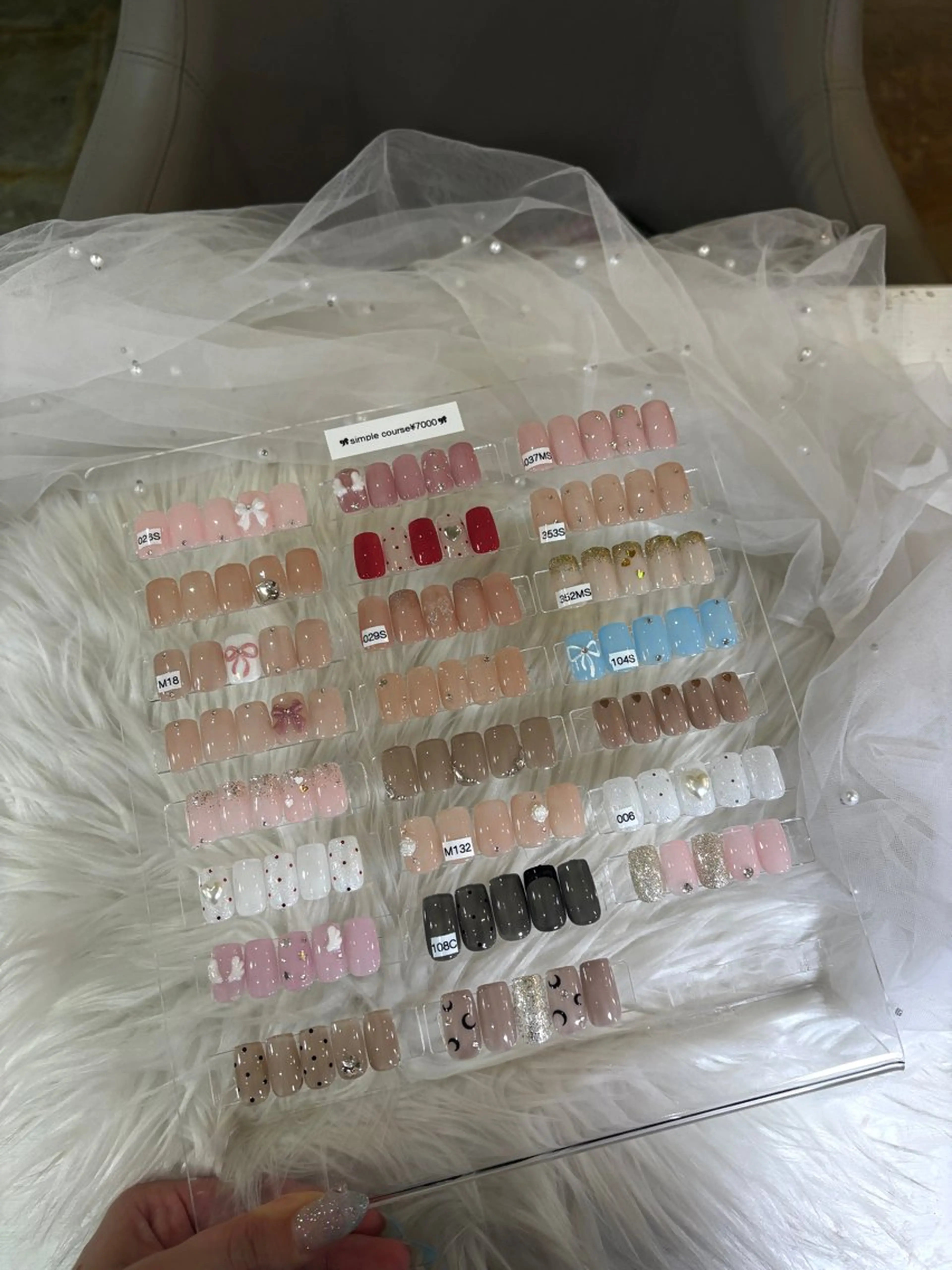 ネイル ハンドケア EmaNail 肥後橋店🤍YURIのネイルデザイン