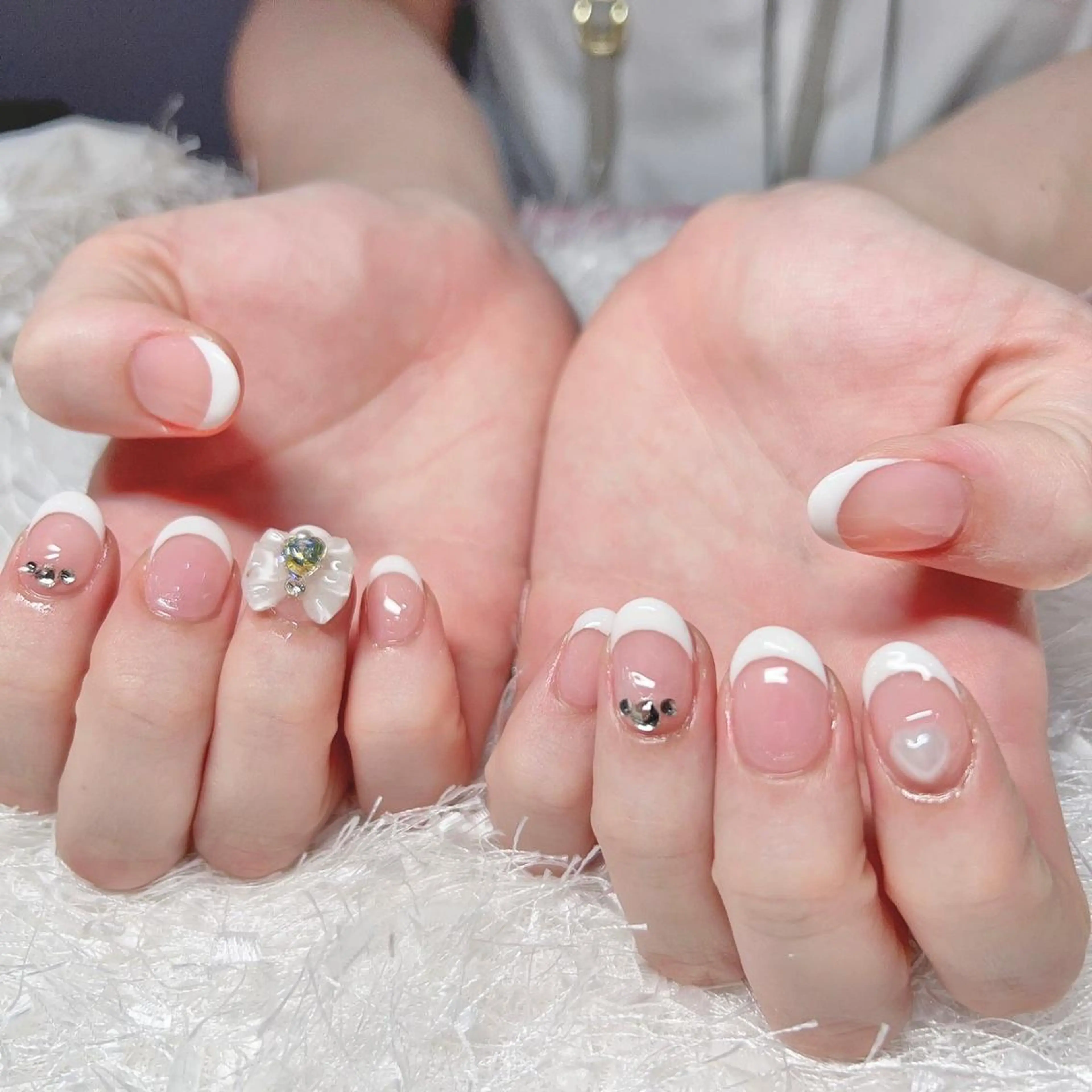 ネイル 長さ出し フレンチネイル ジェルネイル グラデーション 韓国ネイル ハンドネイル Nail&eye Belire 新宿のネイルデザイン