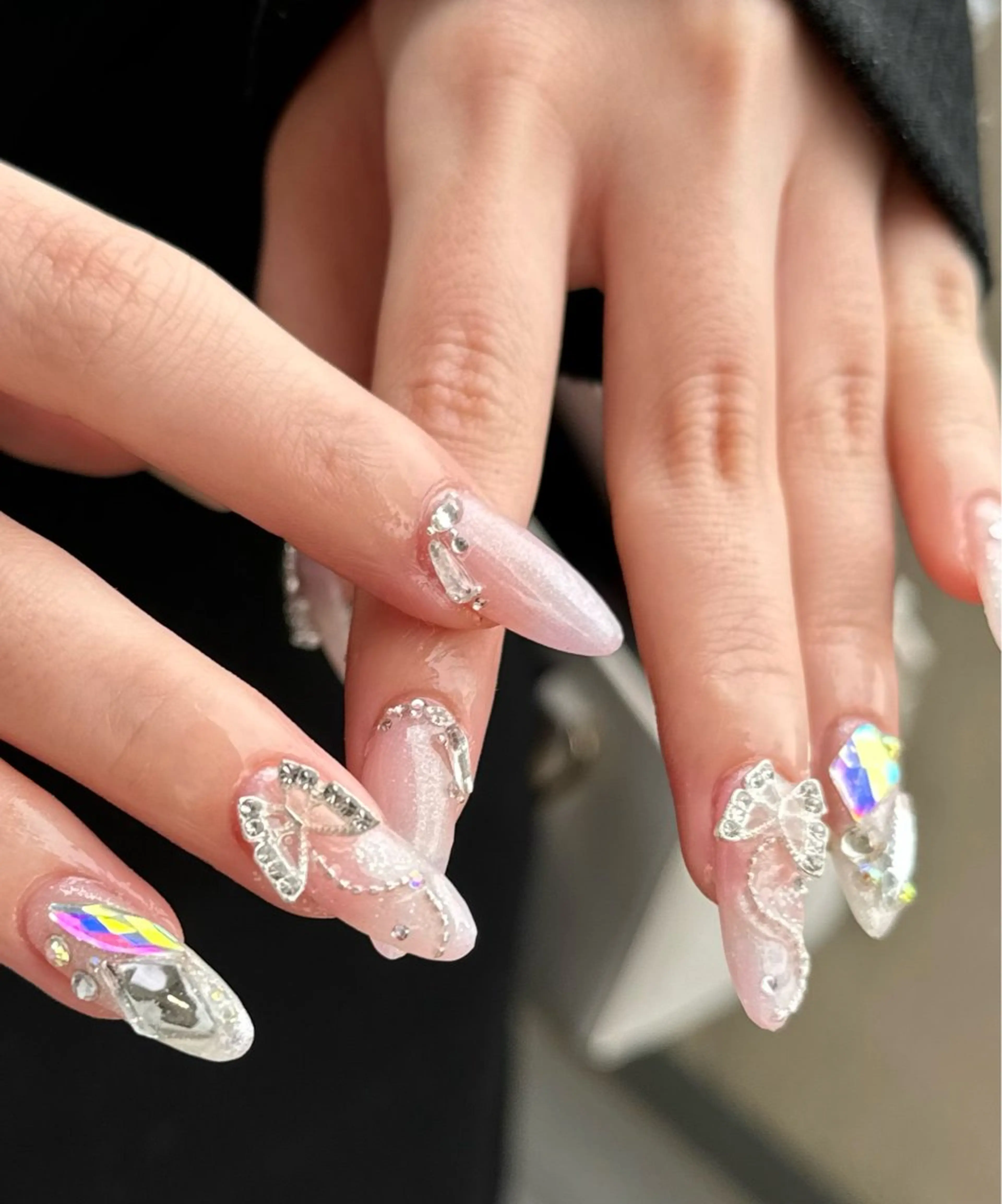 ネイル 新山 聖のネイルデザイン