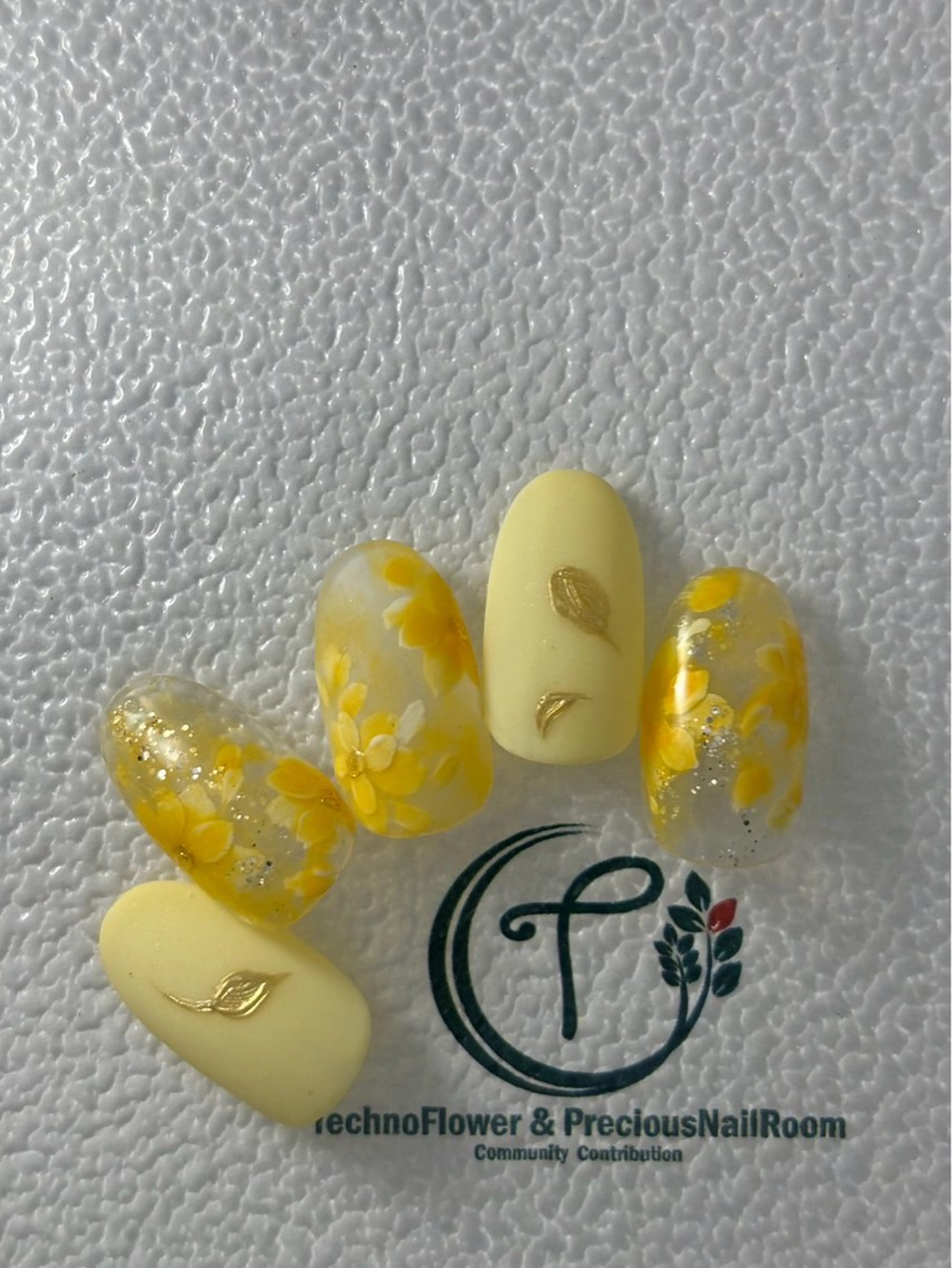 ネイル フラワーネイル precious nail  roomのネイルデザイン