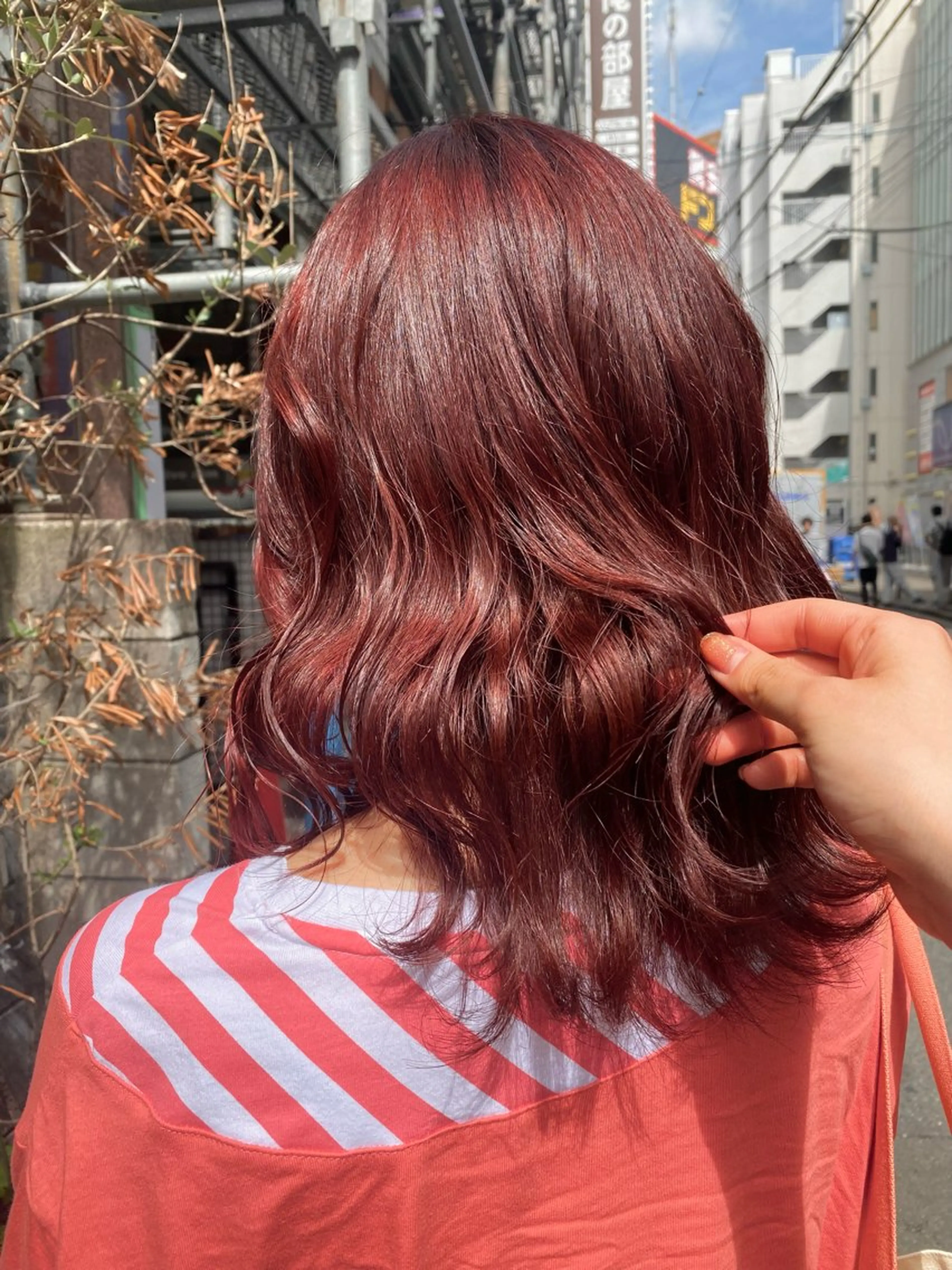 セミロング カラー ブリーチ ブリーチなしカラー レッドカラー ベージュ/アレンジ /横浜/杉本千夏のヘアスタイル