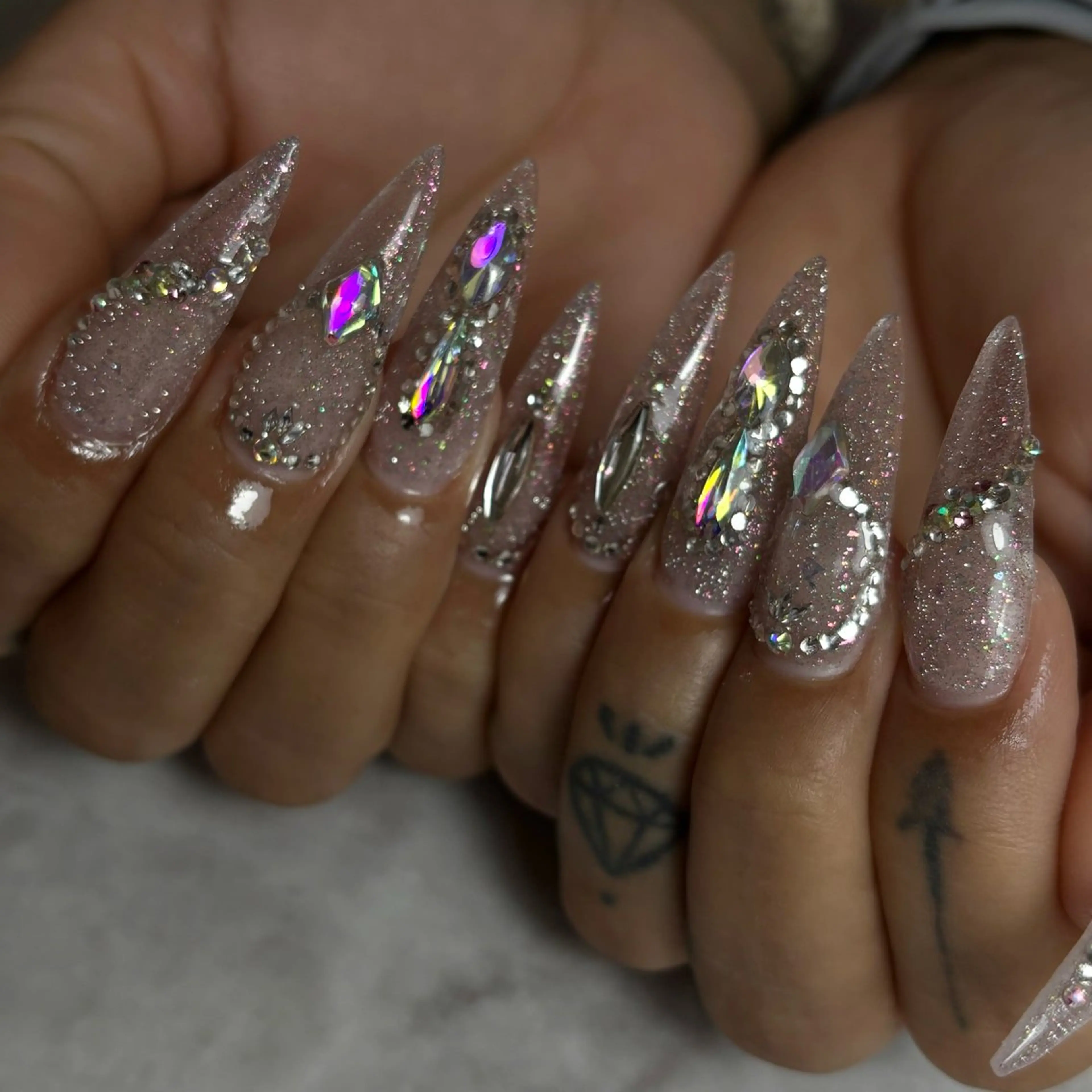 ネイル アートネイル ストーンネイル ハンドネイル NAILSALON en+沖縄市美原のネイルデザイン