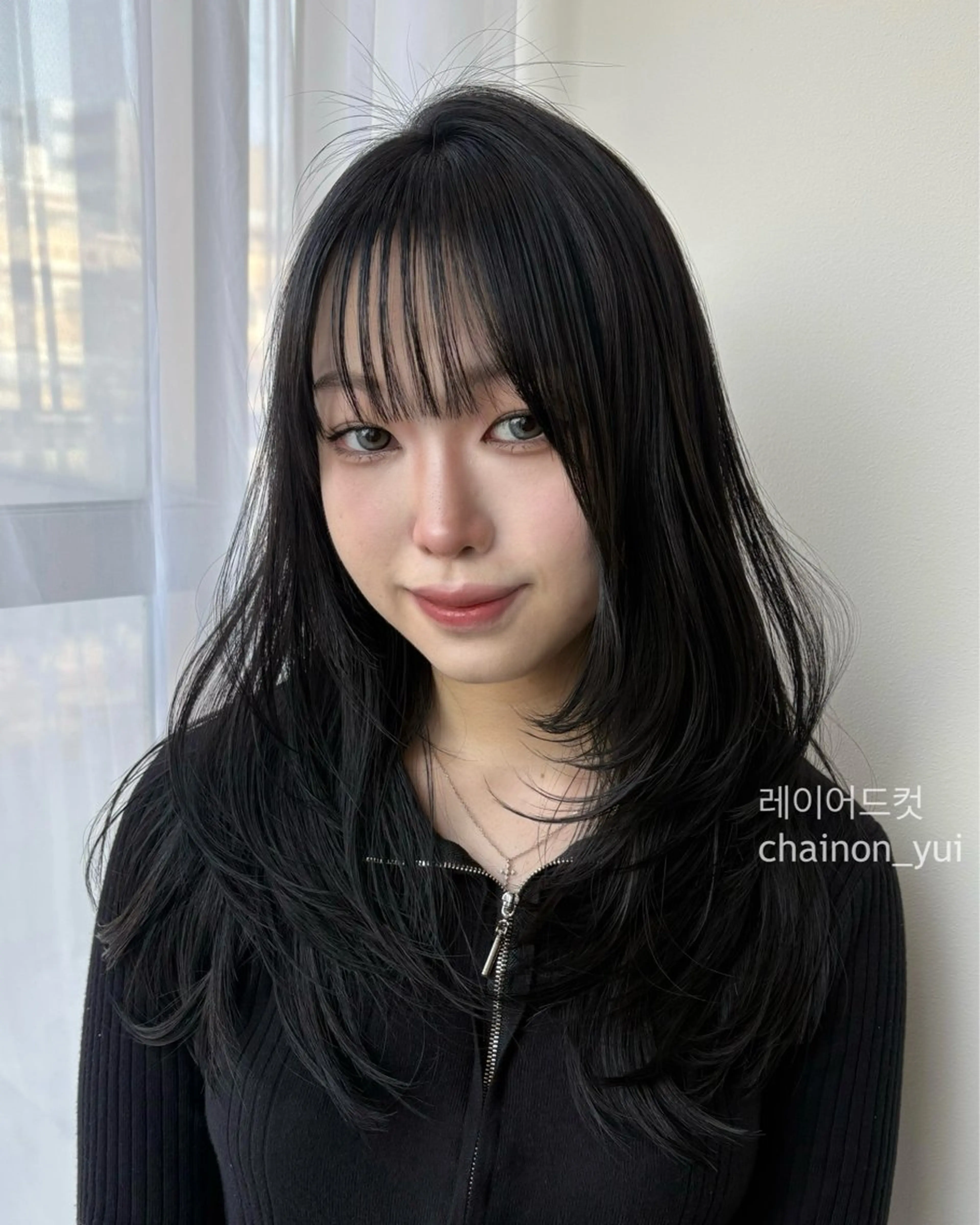 セミロング YUI レイヤー/韓国ヘアのヘアスタイル