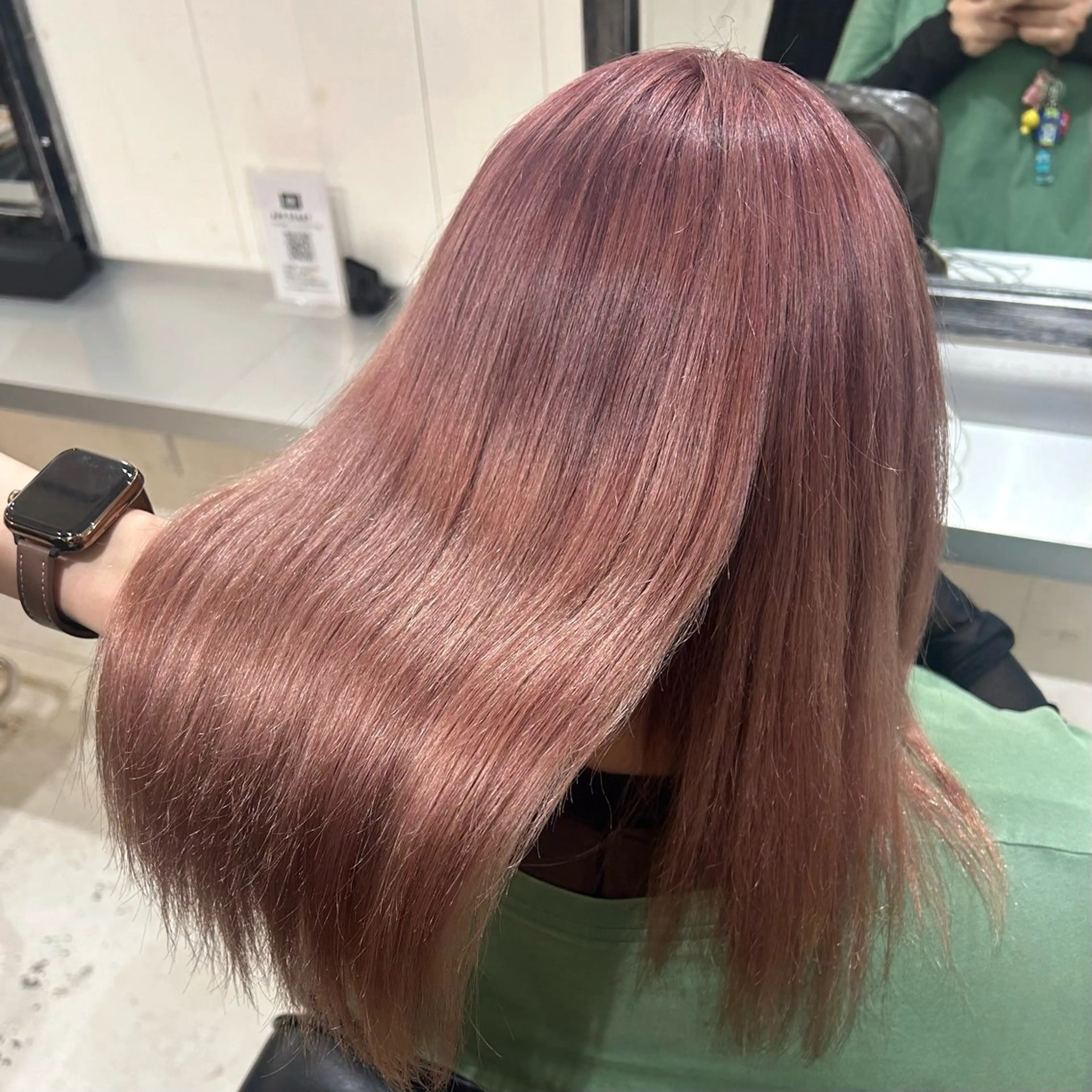 ミディアム カラー ベージュカラー ブリーチ ピンクカラー ピンクベージュ ヘアリゾートAi Tsubasa🐳のヘアスタイル