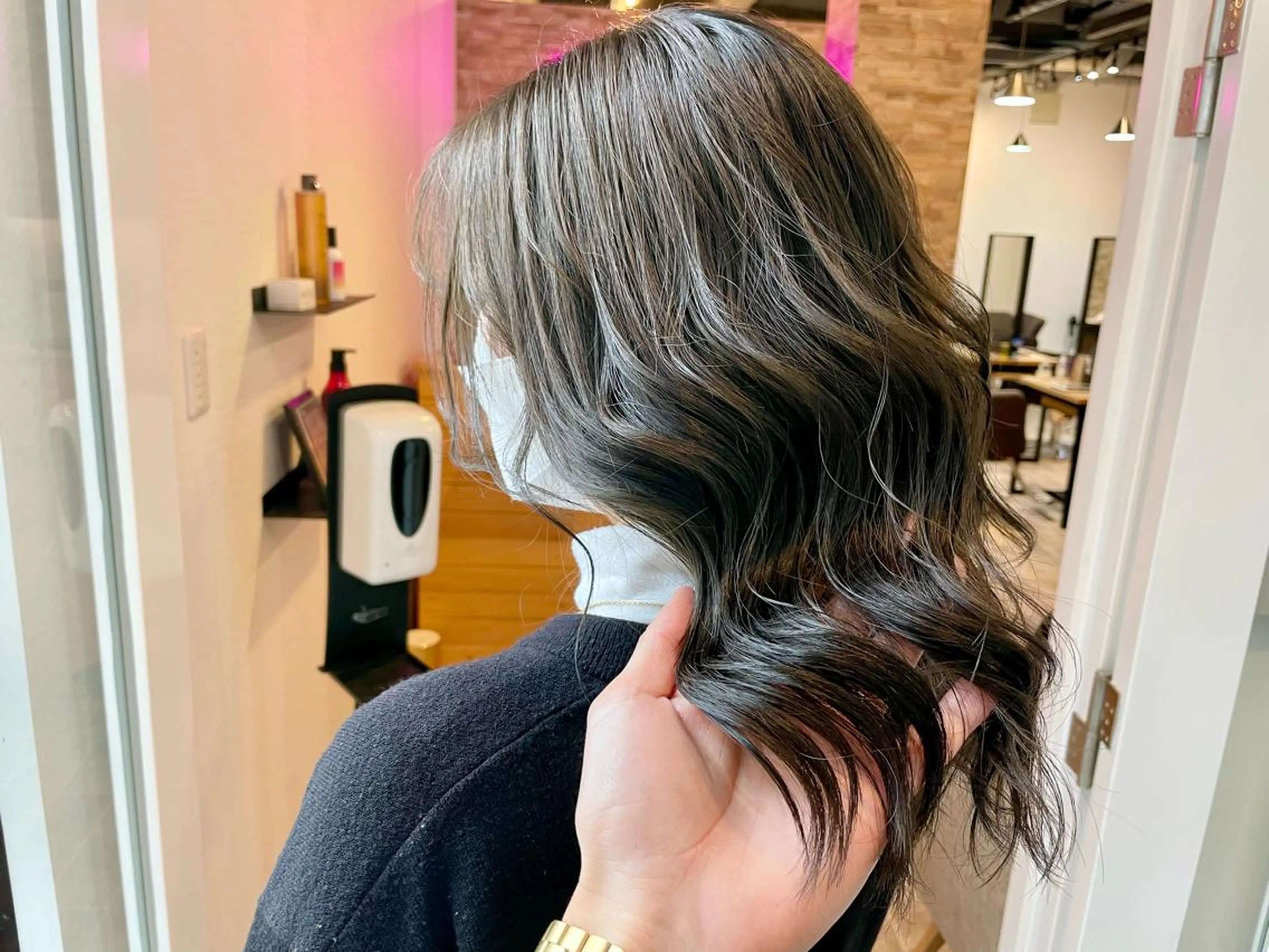 セミロング SALOWIN心斎橋Suite店所属・【髪質改善の専門店】 🫧鷹司郎のヘアスタイル