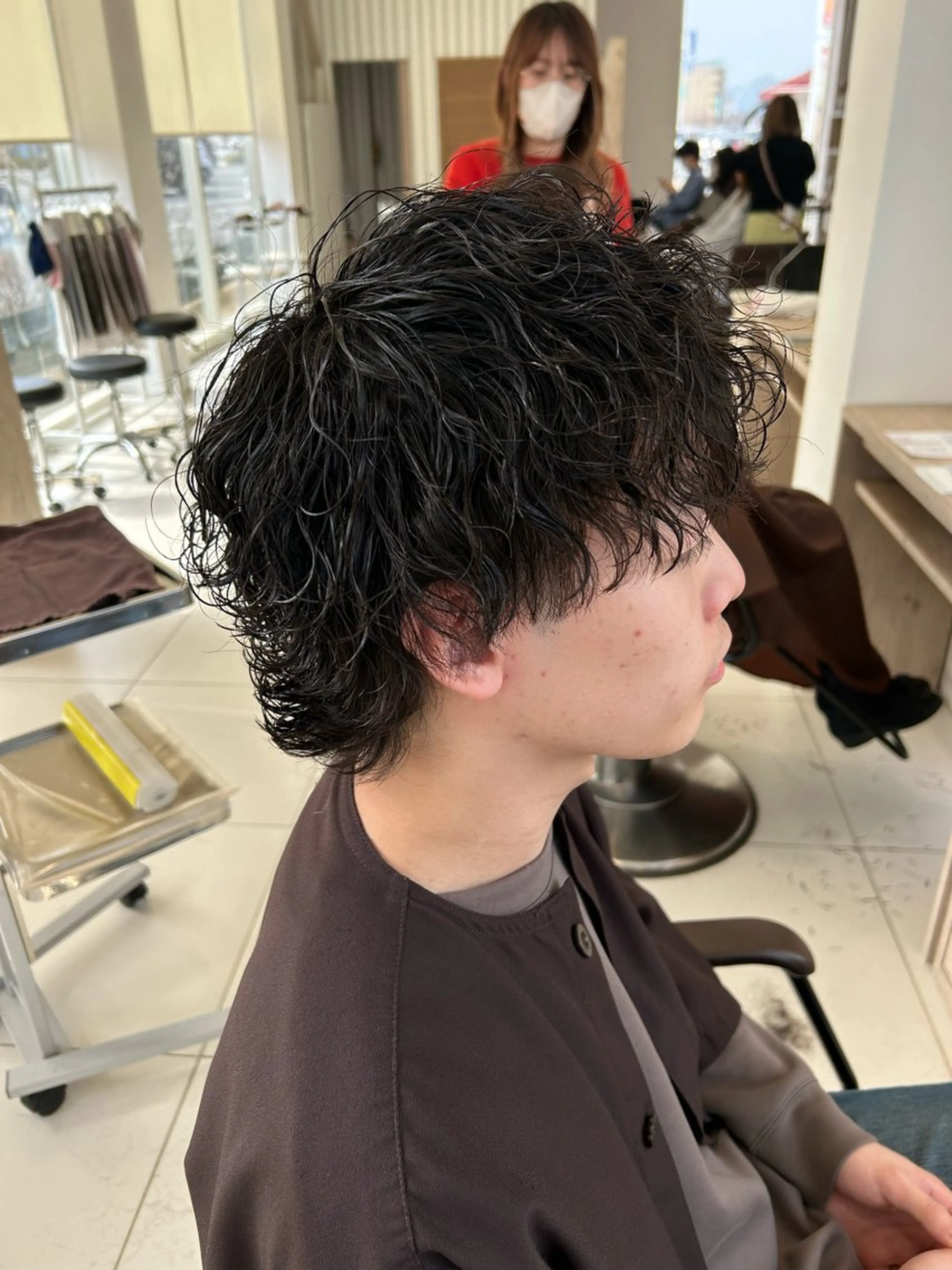 メンズ マッシュウルフ マッシュ メンズパーマ 波巻きパーマ メンズウルフカット カット パーマ トリートメント カネコ ワカナのヘアスタイル