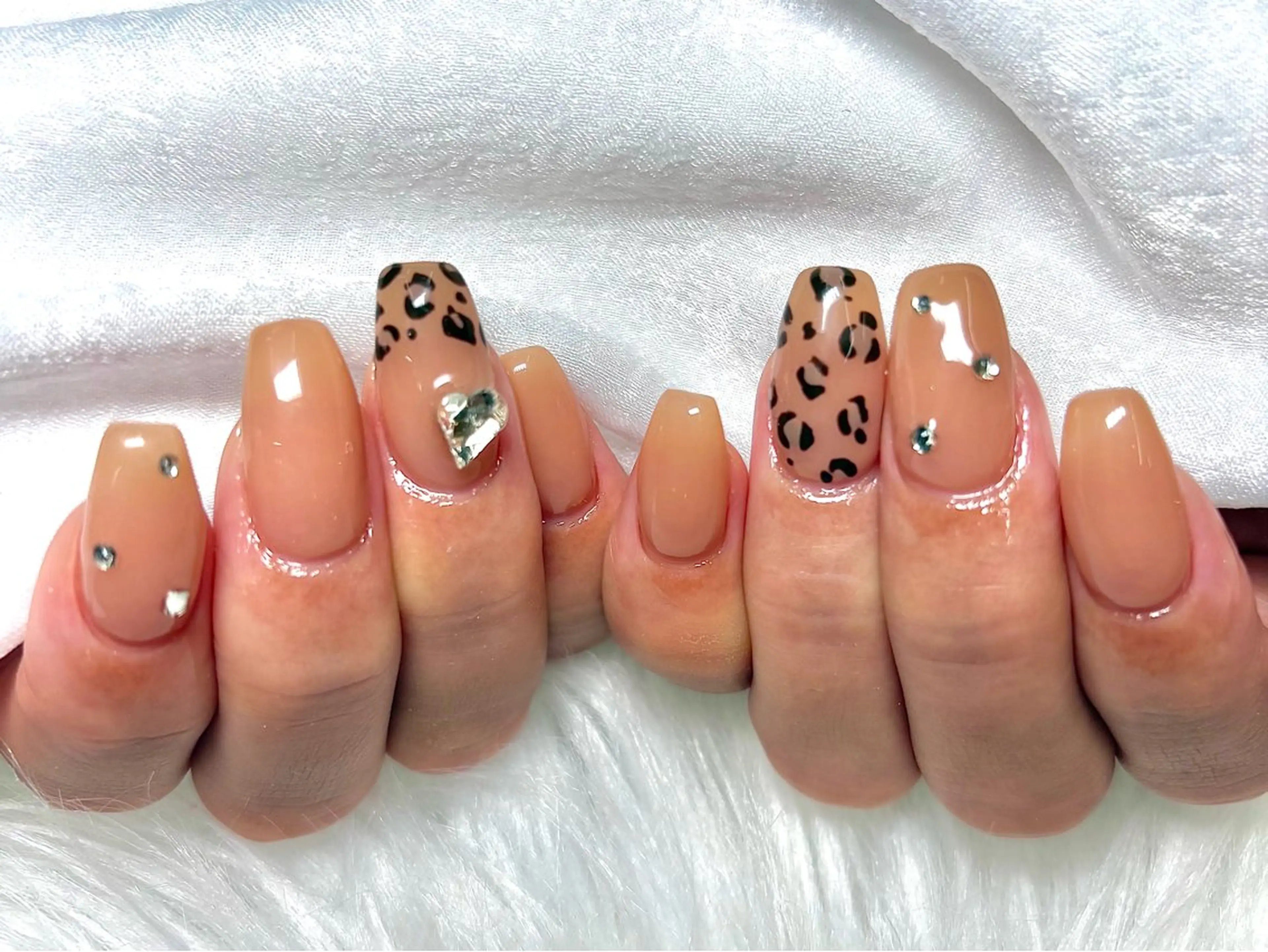 ネイル ハンドネイル E 大和八木/ minatsuのネイルデザイン