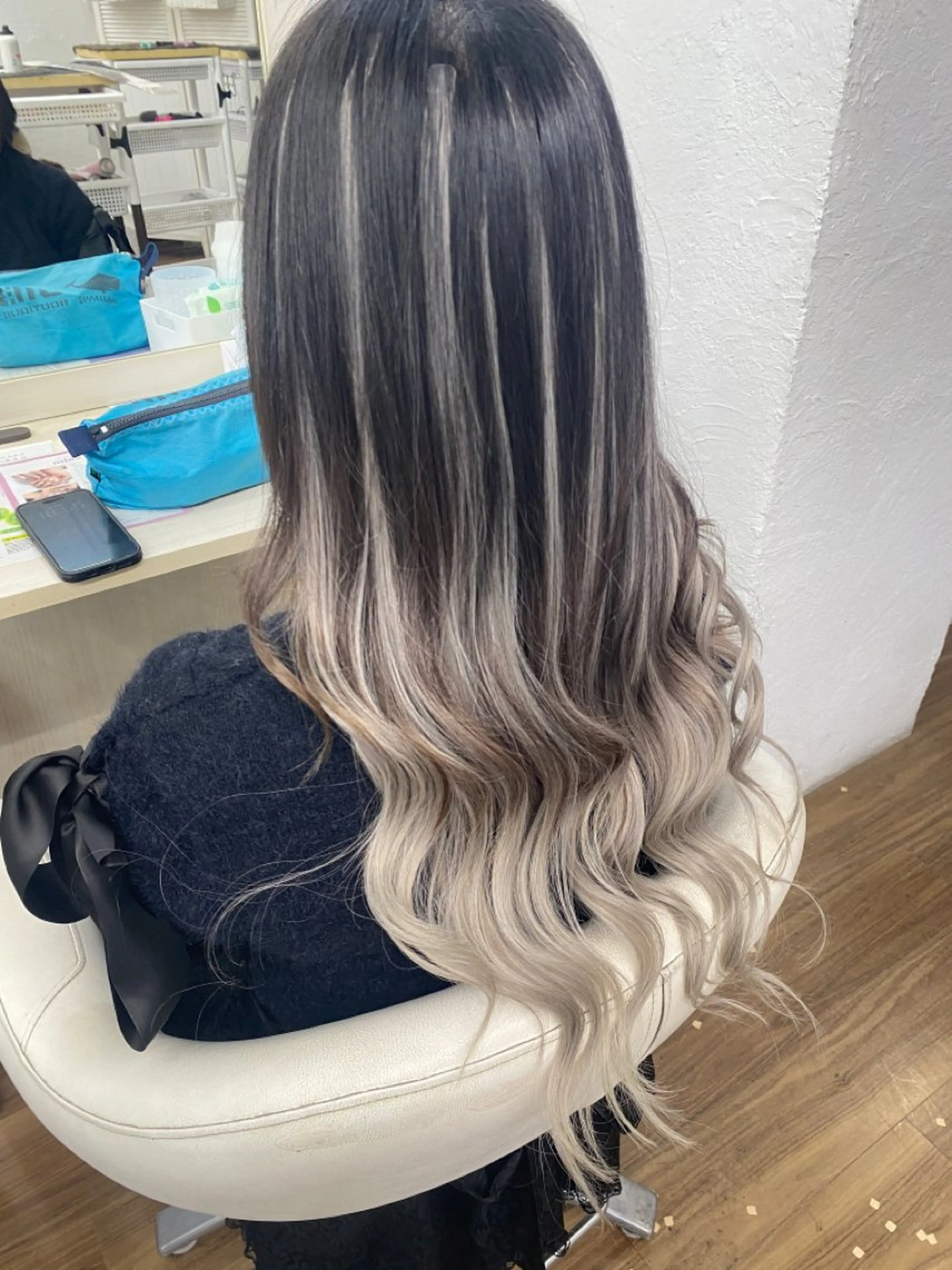 ロング エクステ レイヤーカット ヘアカラー トリートメント エクステ GLOSS 心斎橋 山上のヘアスタイル