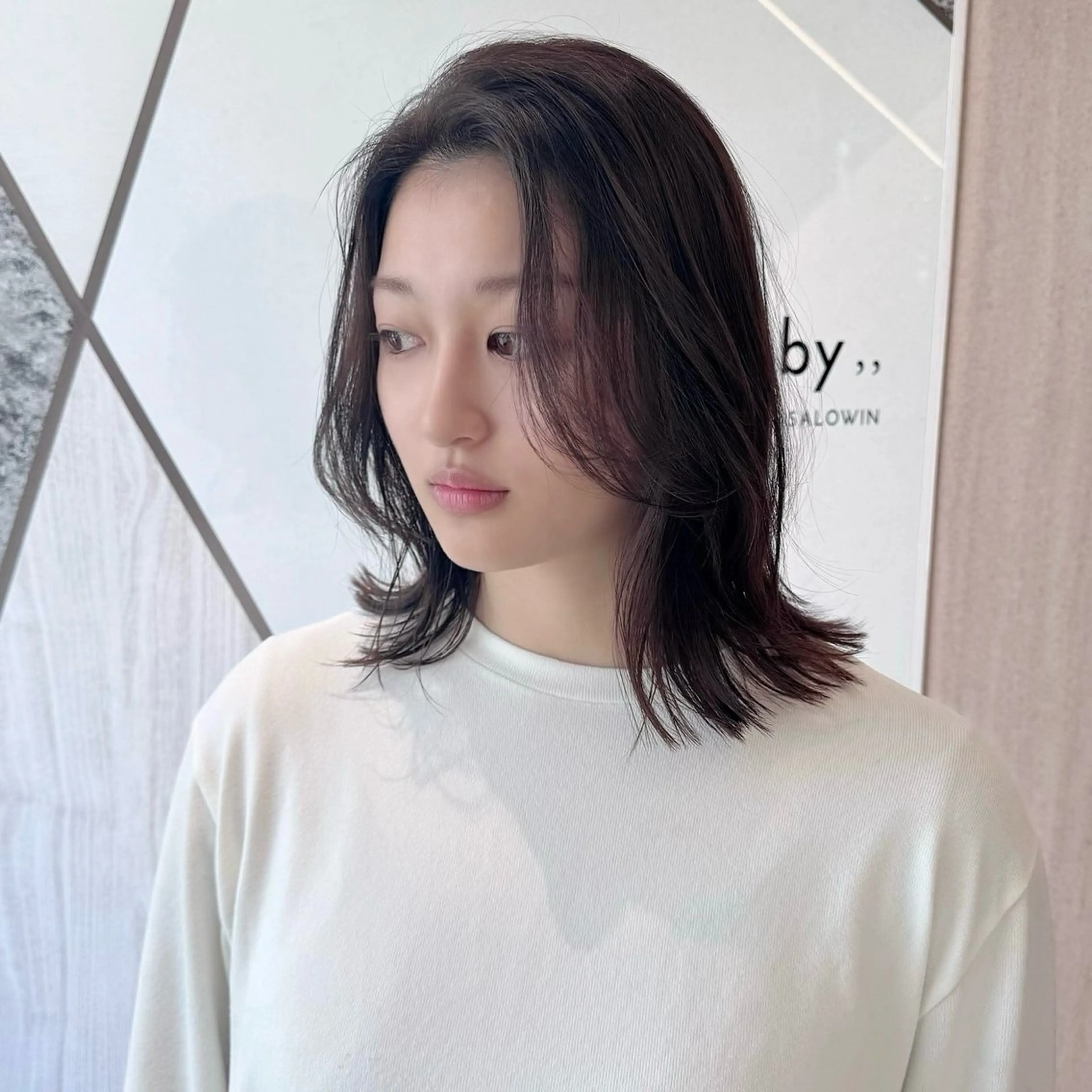 ミディアム カット ヘアカラー トリートメント カット特化 /BLUET/新宿のヘアスタイル