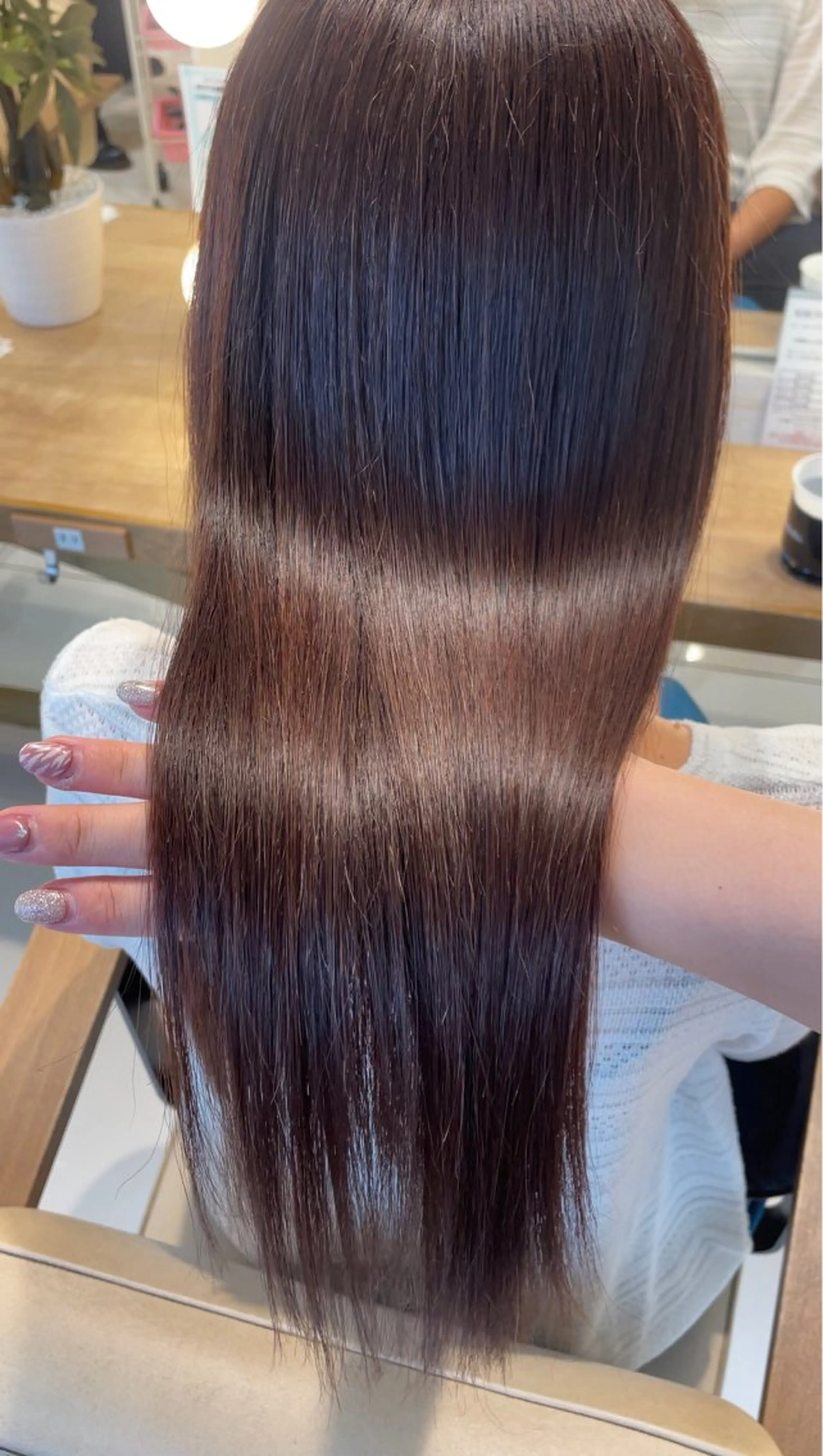 ロング トリートメント ブリーチなしカラー/ 暖色カラー/艶カラーのヘアスタイル