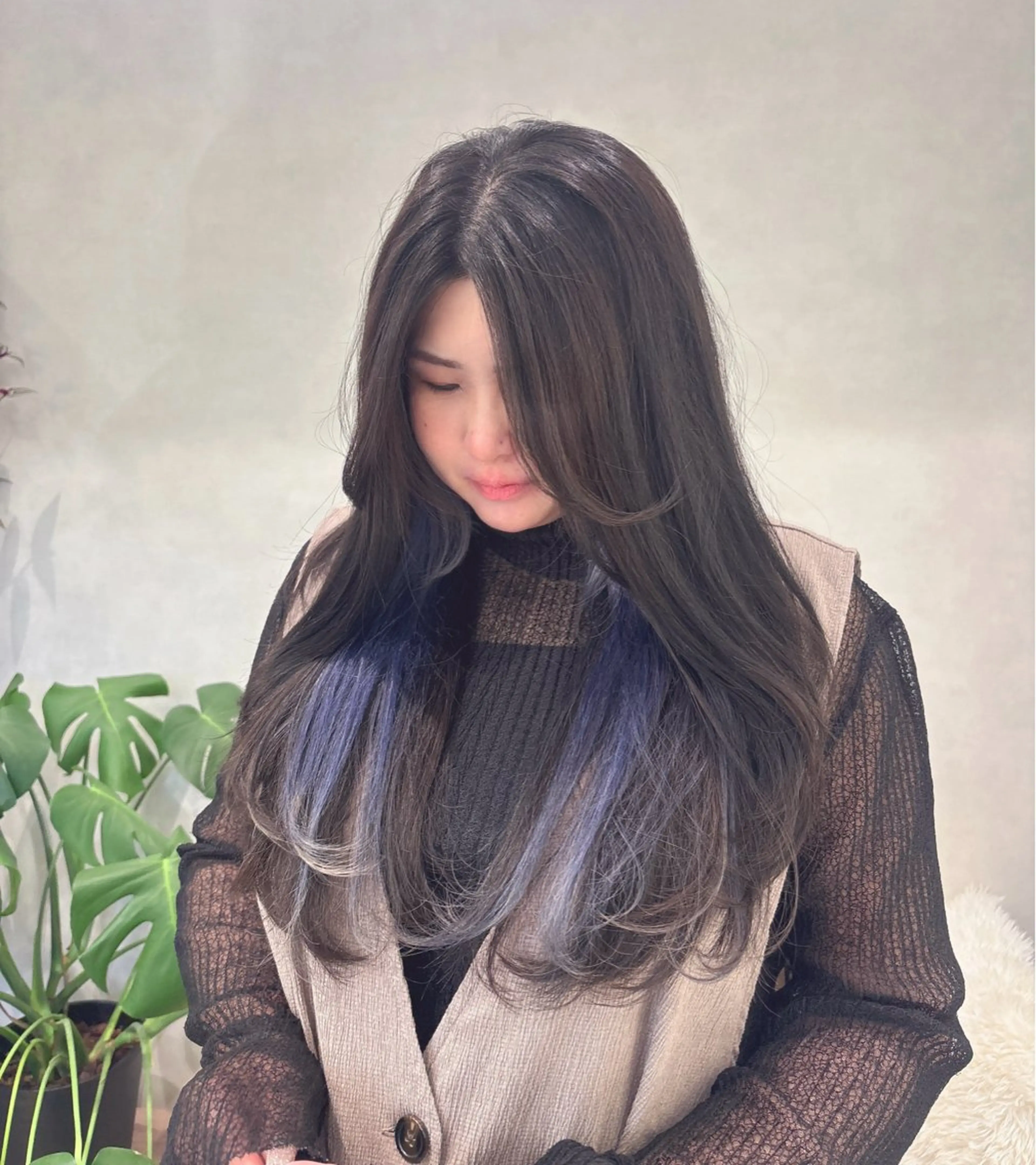 ロング ヘアカラー COCO .のヘアスタイル