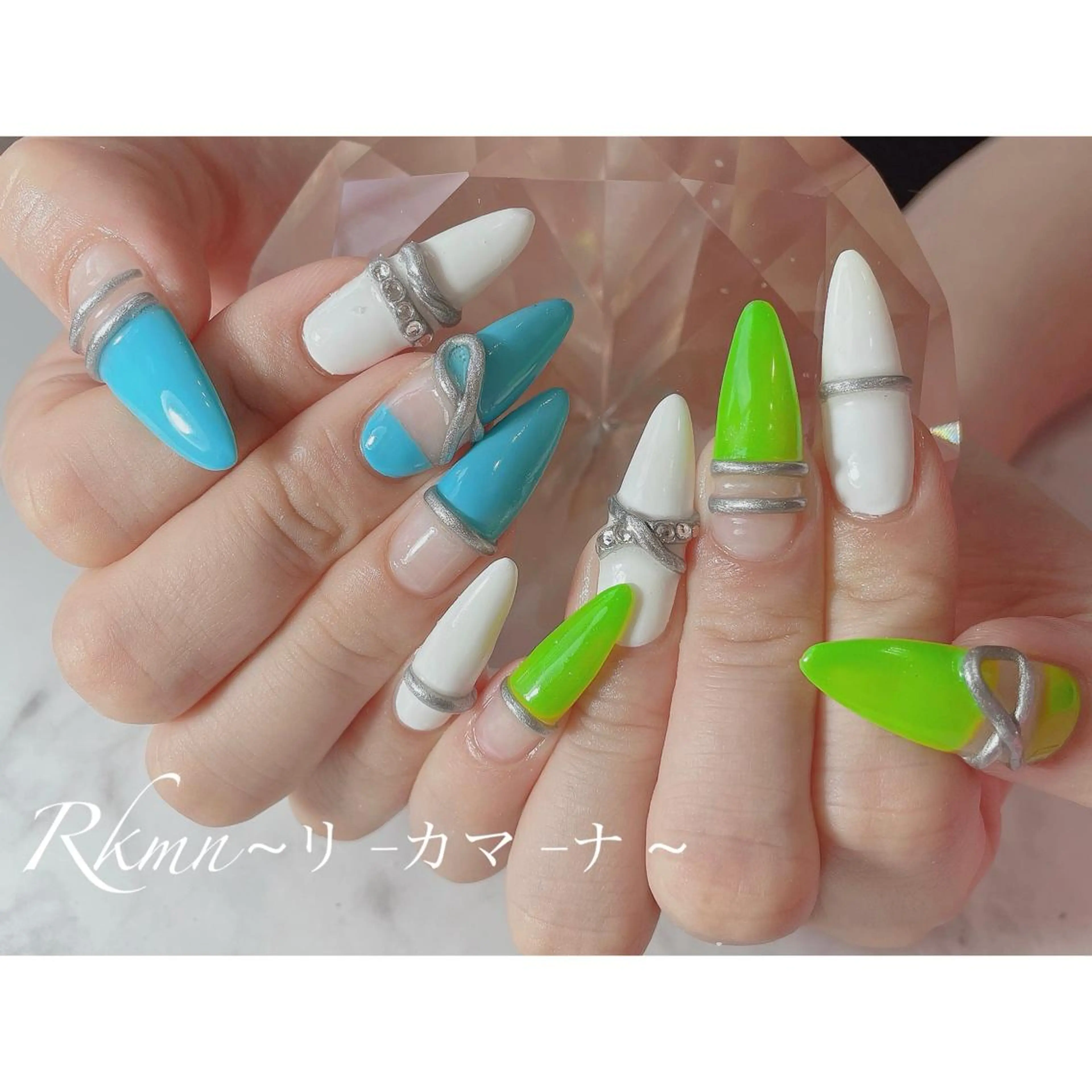 ネイル アートネイル ブルー グリーン ミラーネイル 春ネイル ハンドネイル フットネイル ハンドケア Rkmn ~リ-カマ-ナ~のネイルデザイン
