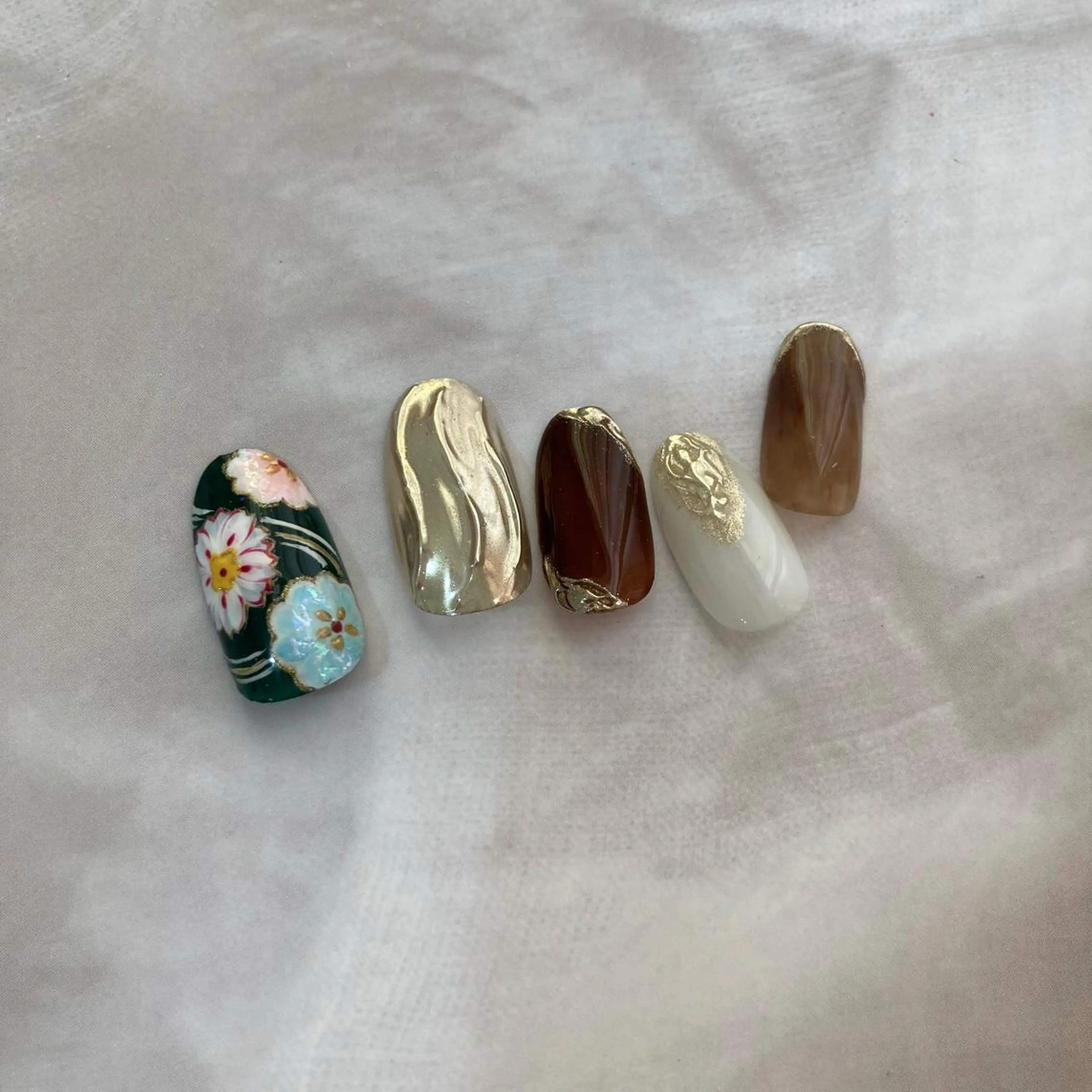 ネイル 卒業式 ネイルチップ 中川 ほののネイルデザイン