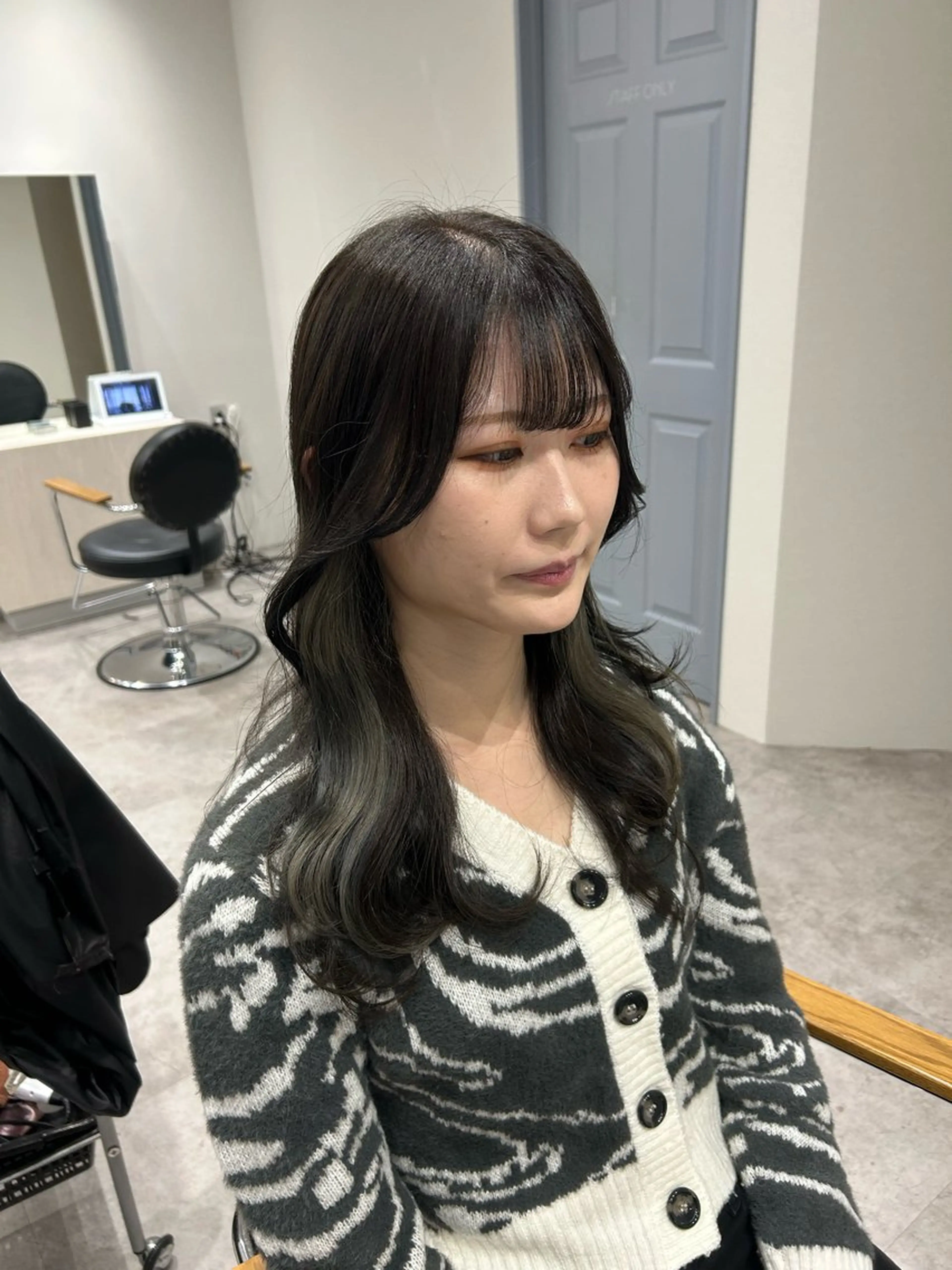 セミロング カラー ヘアアレンジ イヤリングカラー シルバー ヘアカラー ボブ /ニュアンス/ satomi🧸💖のヘアスタイル