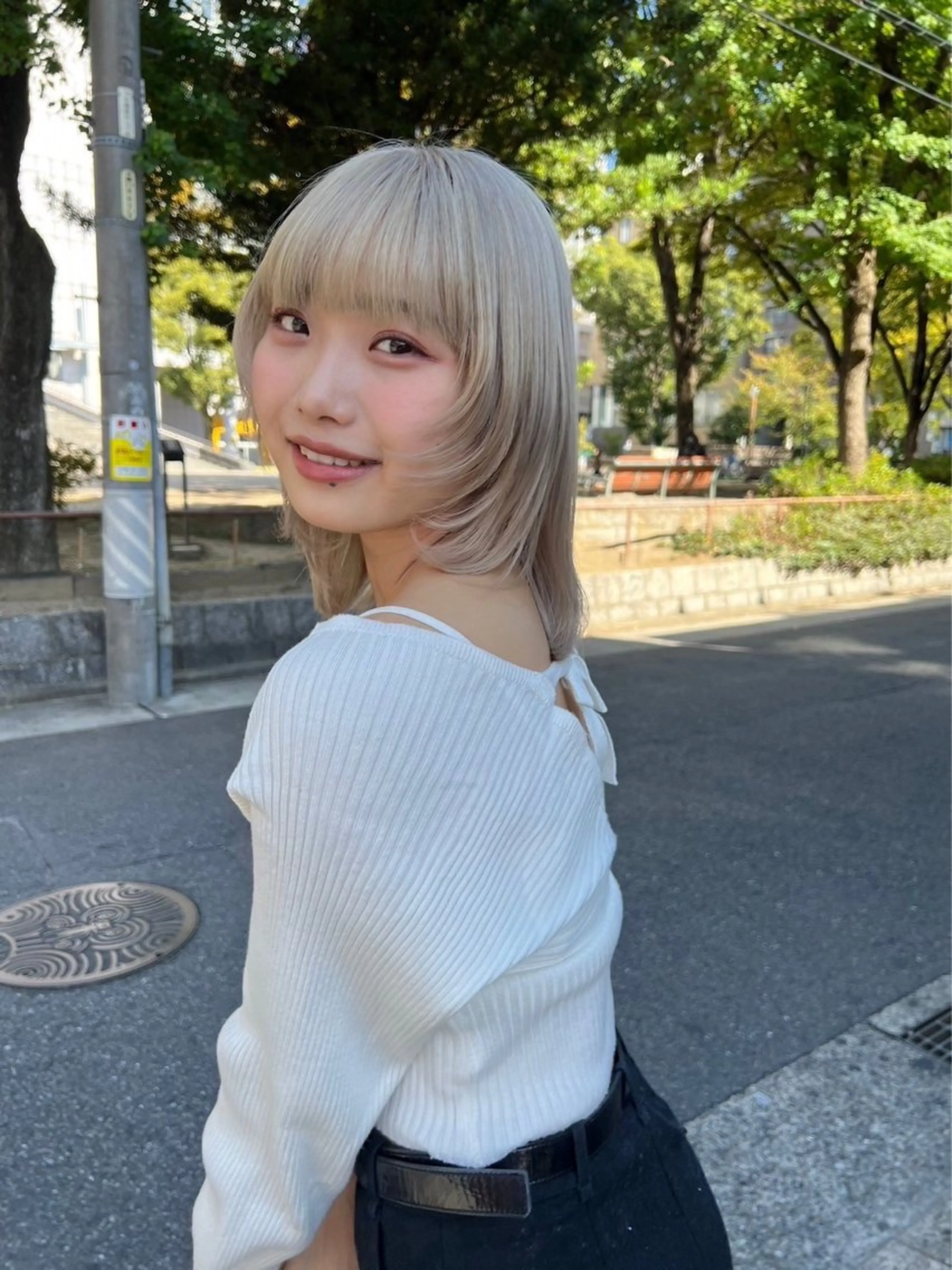 ミディアム カラー りん🌷︎名古屋 ブリーチカラーのヘアスタイル