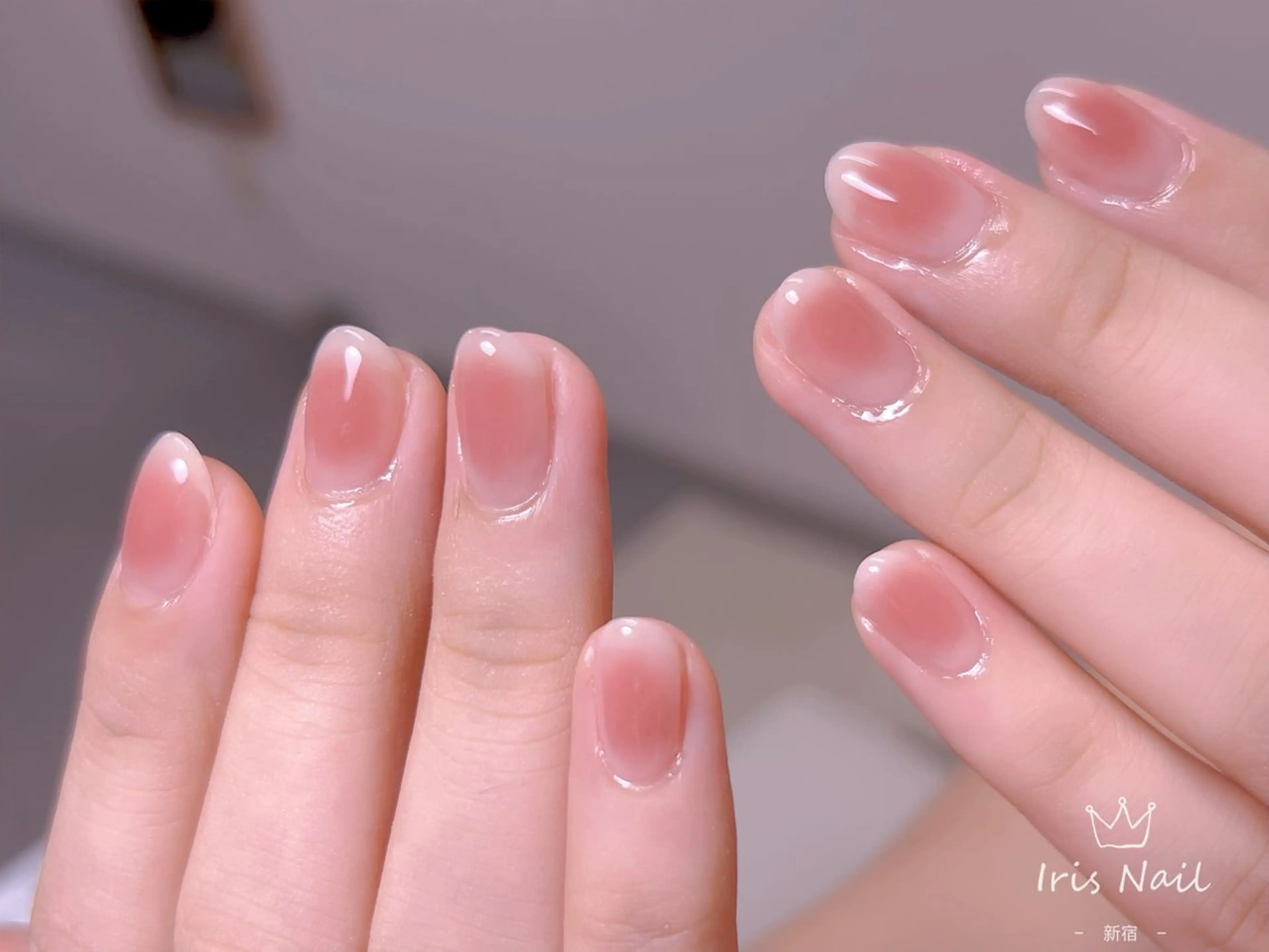 ネイル フレンチネイル ジェルネイル グラデーション 韓国ネイル マグネットネイル ハンドネイル 【長さ出し】 IRIS NAILのネイルデザイン
