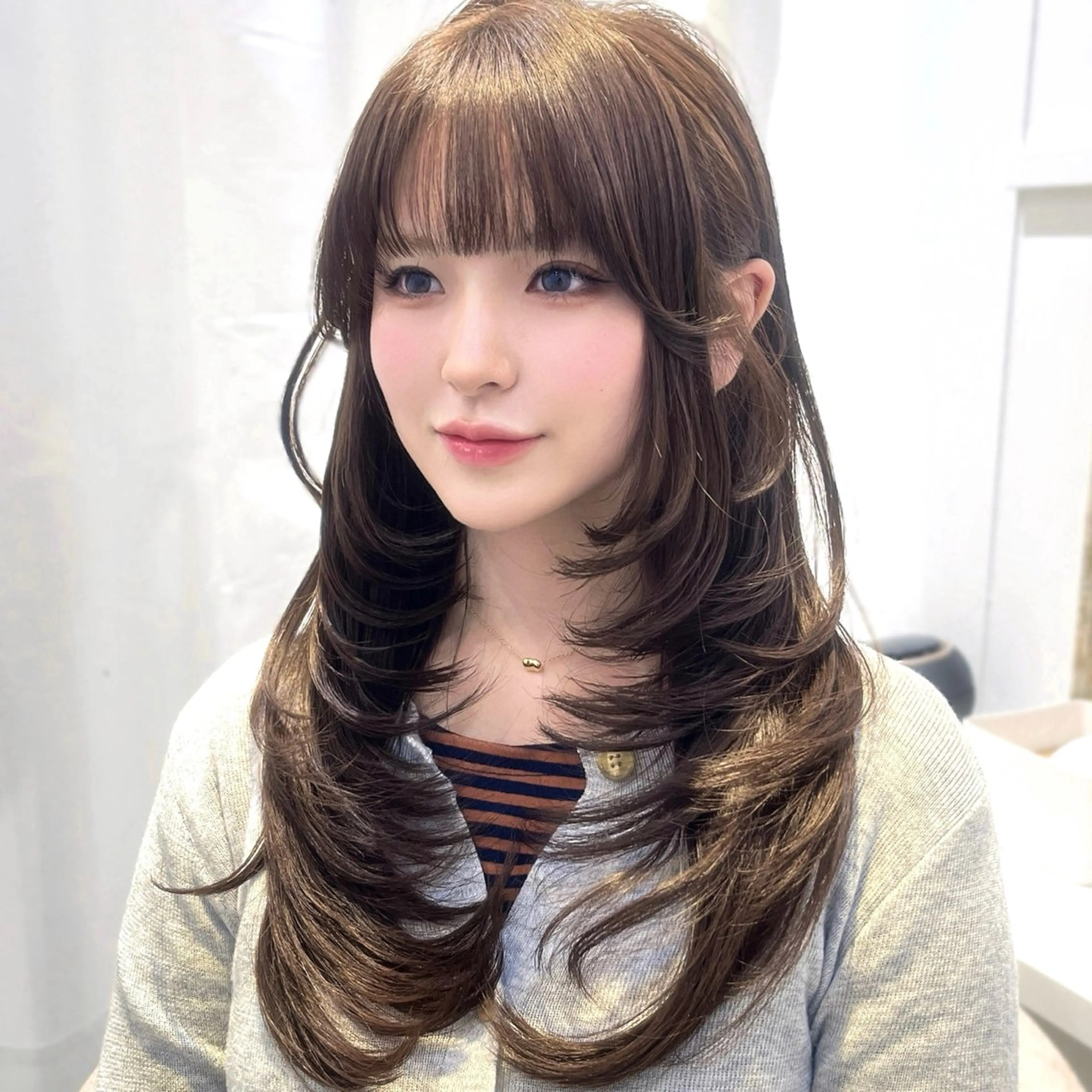 ロング アッシュ ハイレイヤー レイヤーカット カット ヘアカラー トレンド韓国モテヘア Natsuki🌛のヘアスタイル