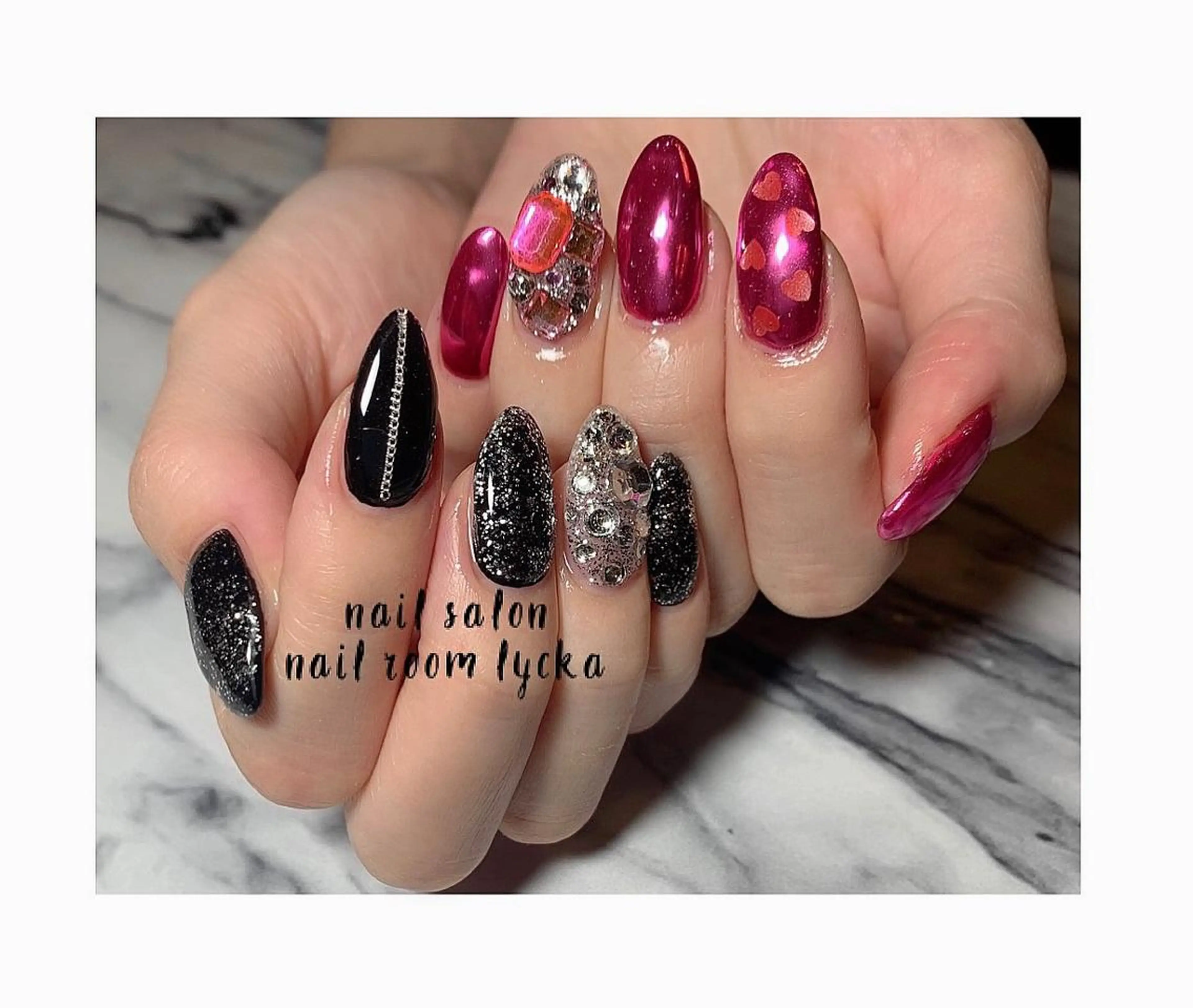 ネイル ﾈｲﾙﾙｰﾑﾘｯｶ 𝐦𝐚𝐲𝐮のネイルデザイン