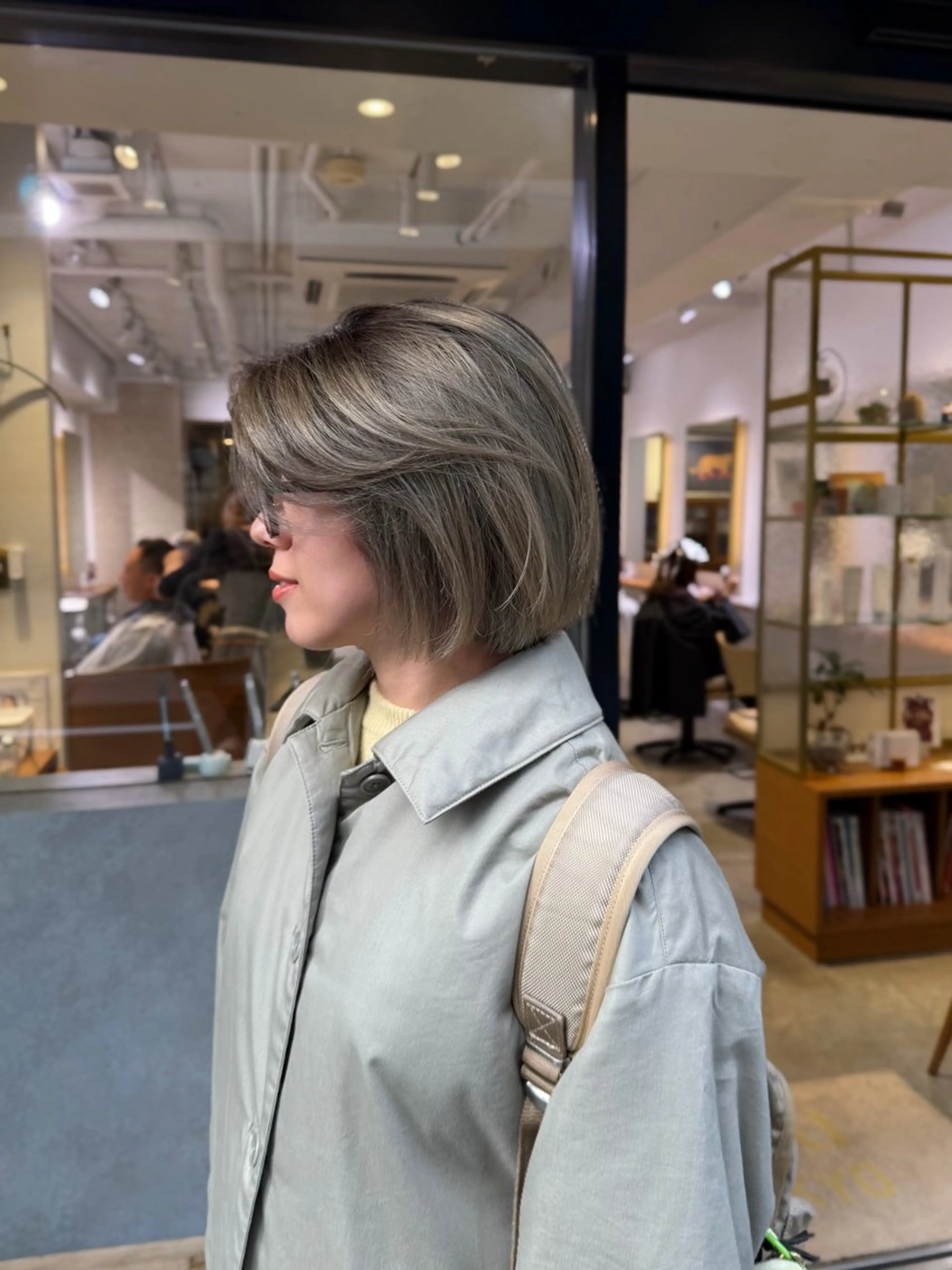 ショート カラー ボブレイヤー ハイライトカラー ボブ ハイライト レイヤーカット ナガミネアリサ/ 学芸大学/海外ヘアのヘアスタイル