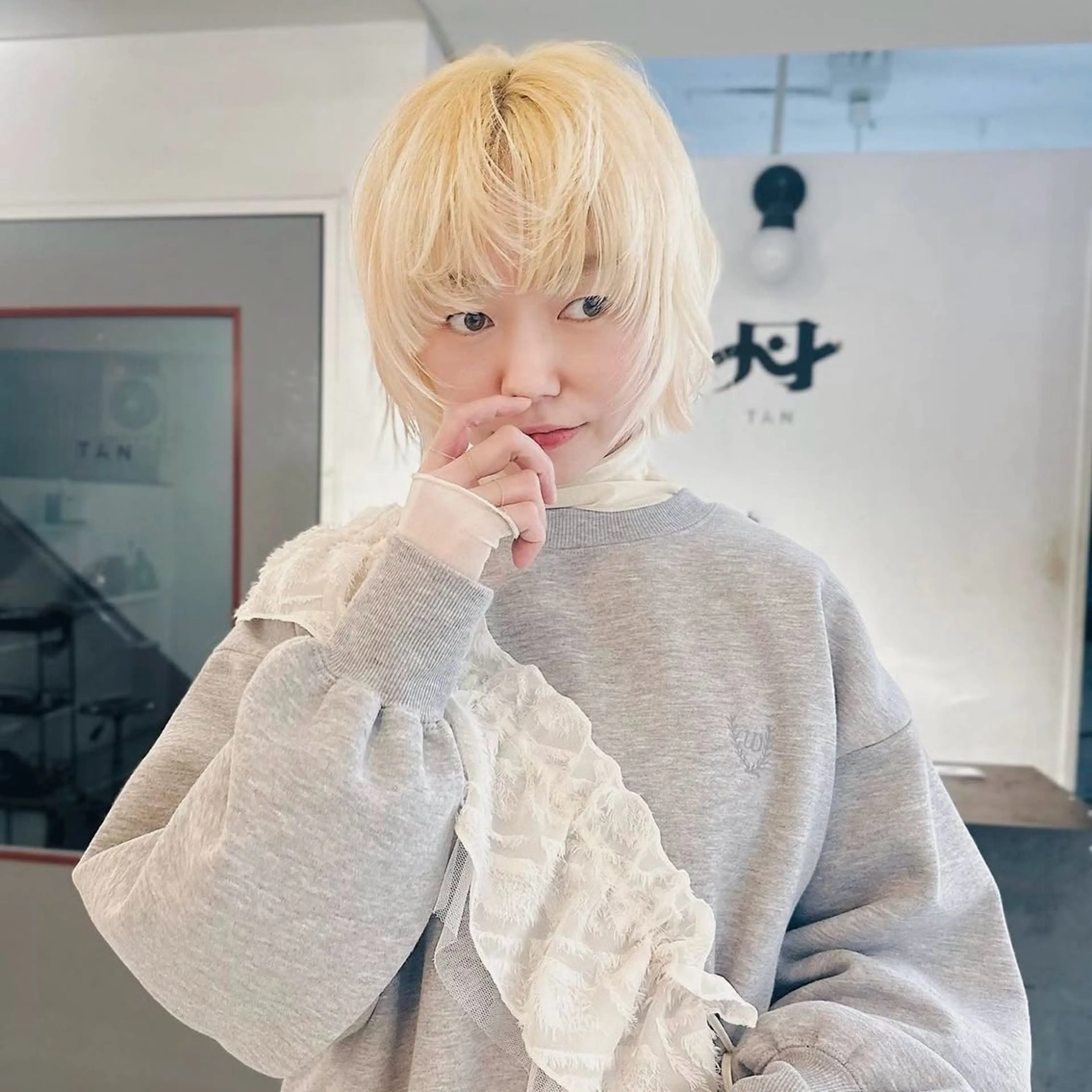 ミディアム カラー ヘアカラー トリートメント ☆RUO☆/レイヤー /ハイトーンのヘアスタイル