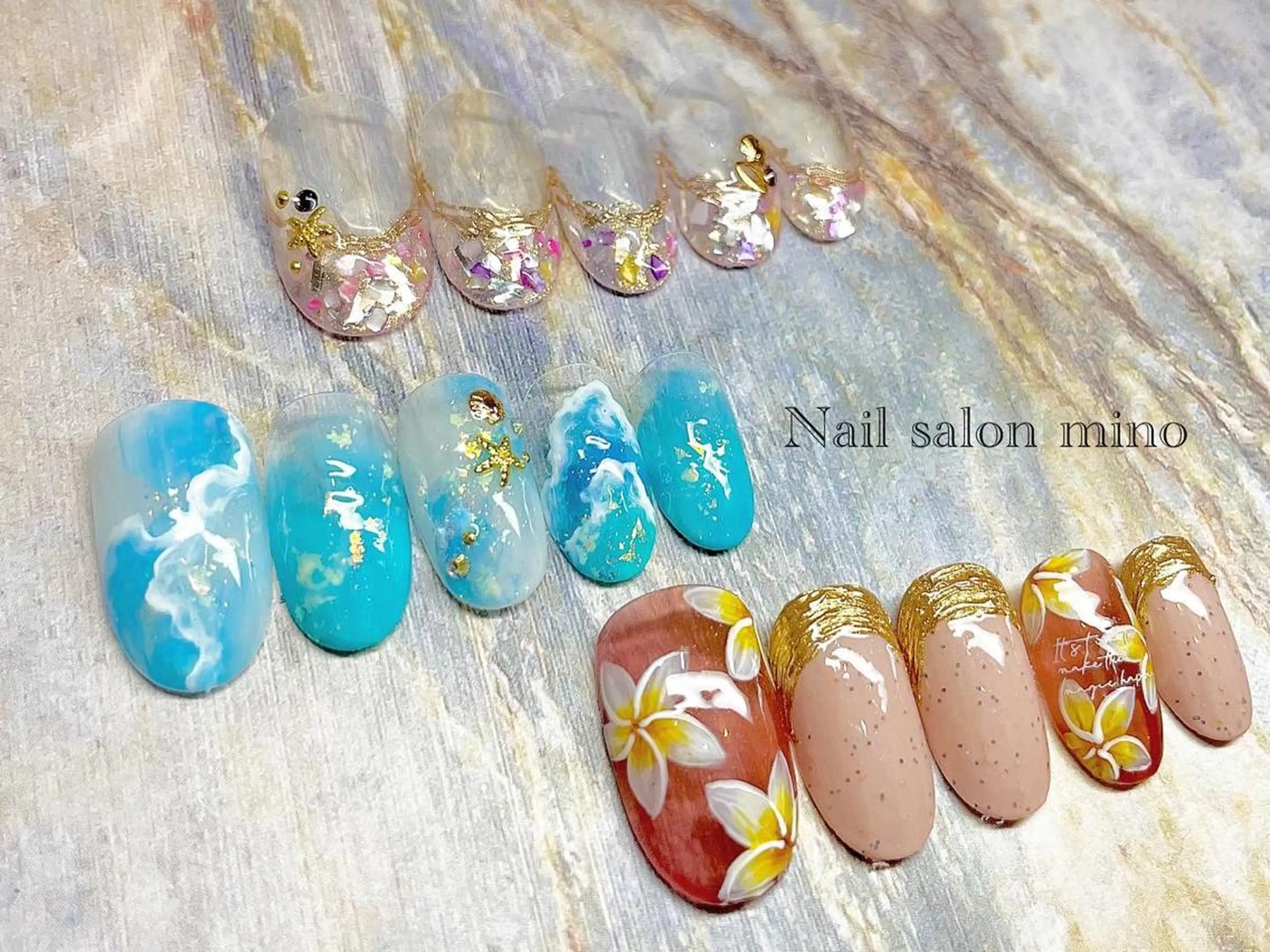 ネイル アートネイル マグネットネイル ミラーネイル シンプルネイル 三野　nail salon minoのネイルデザイン