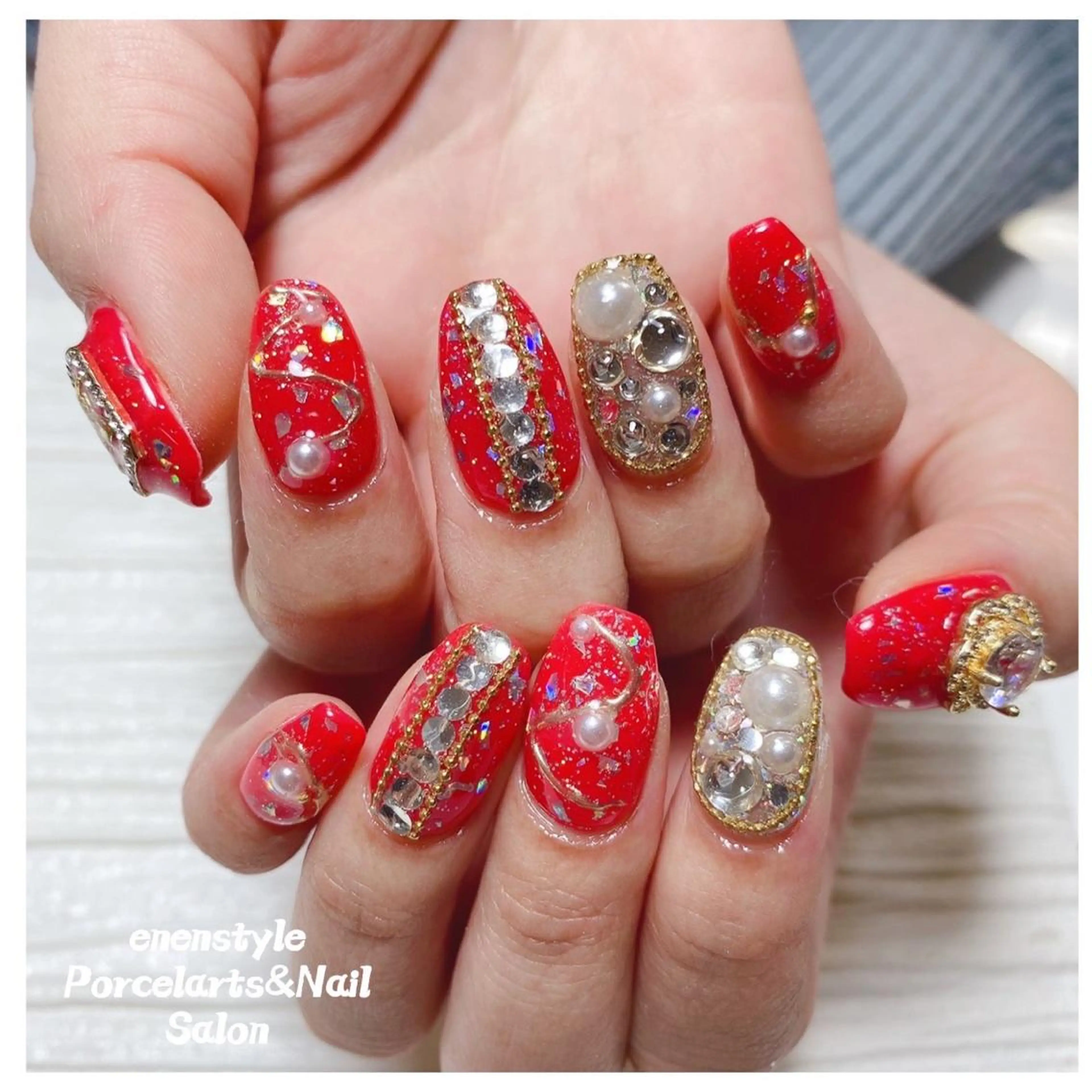 ミディアム ネイル 👑enen style👑のネイルデザイン