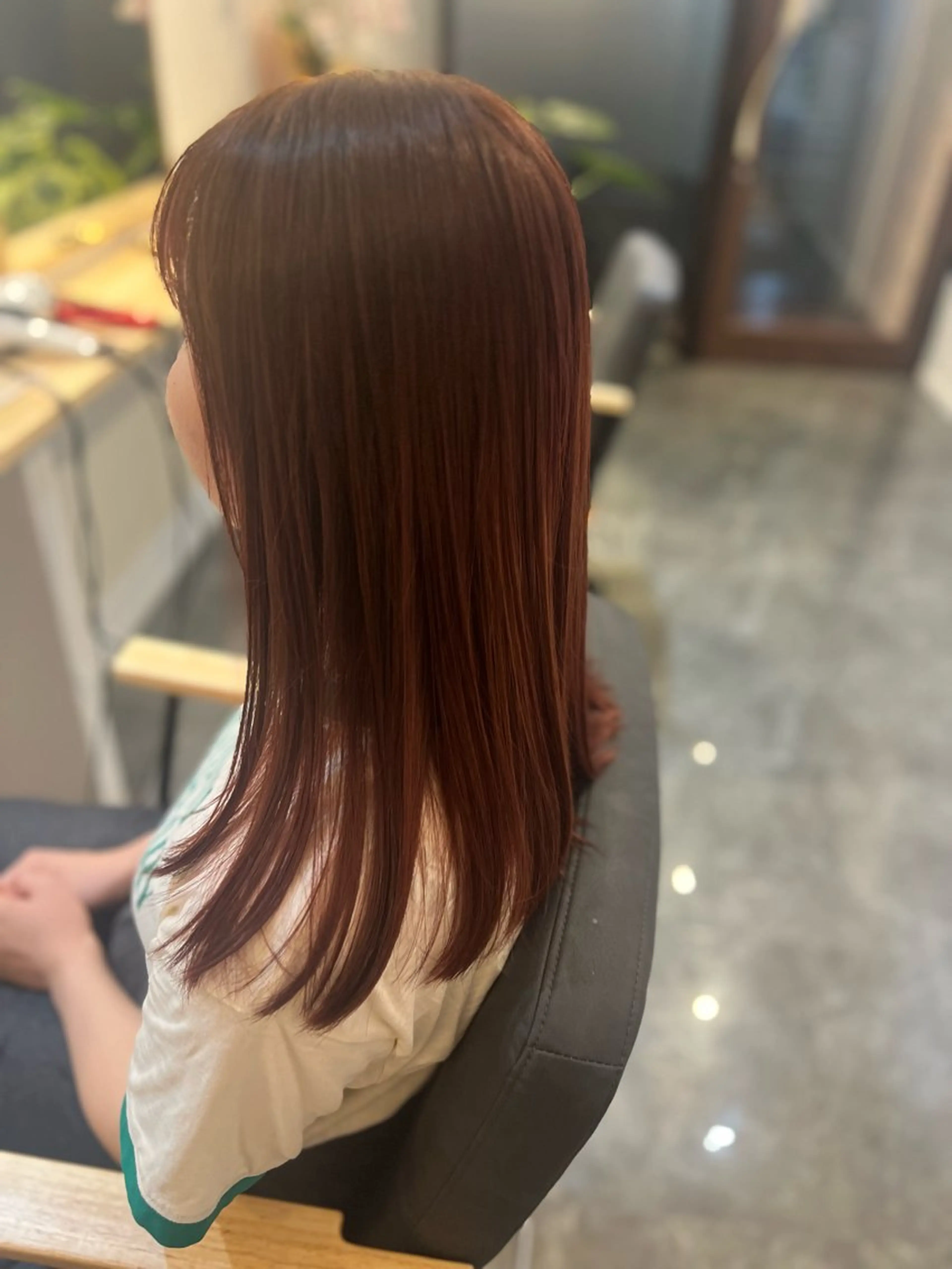 セミロング カラー ピンクカラー １日１名限定募集✨✨ 髪質改善ストレートのヘアスタイル