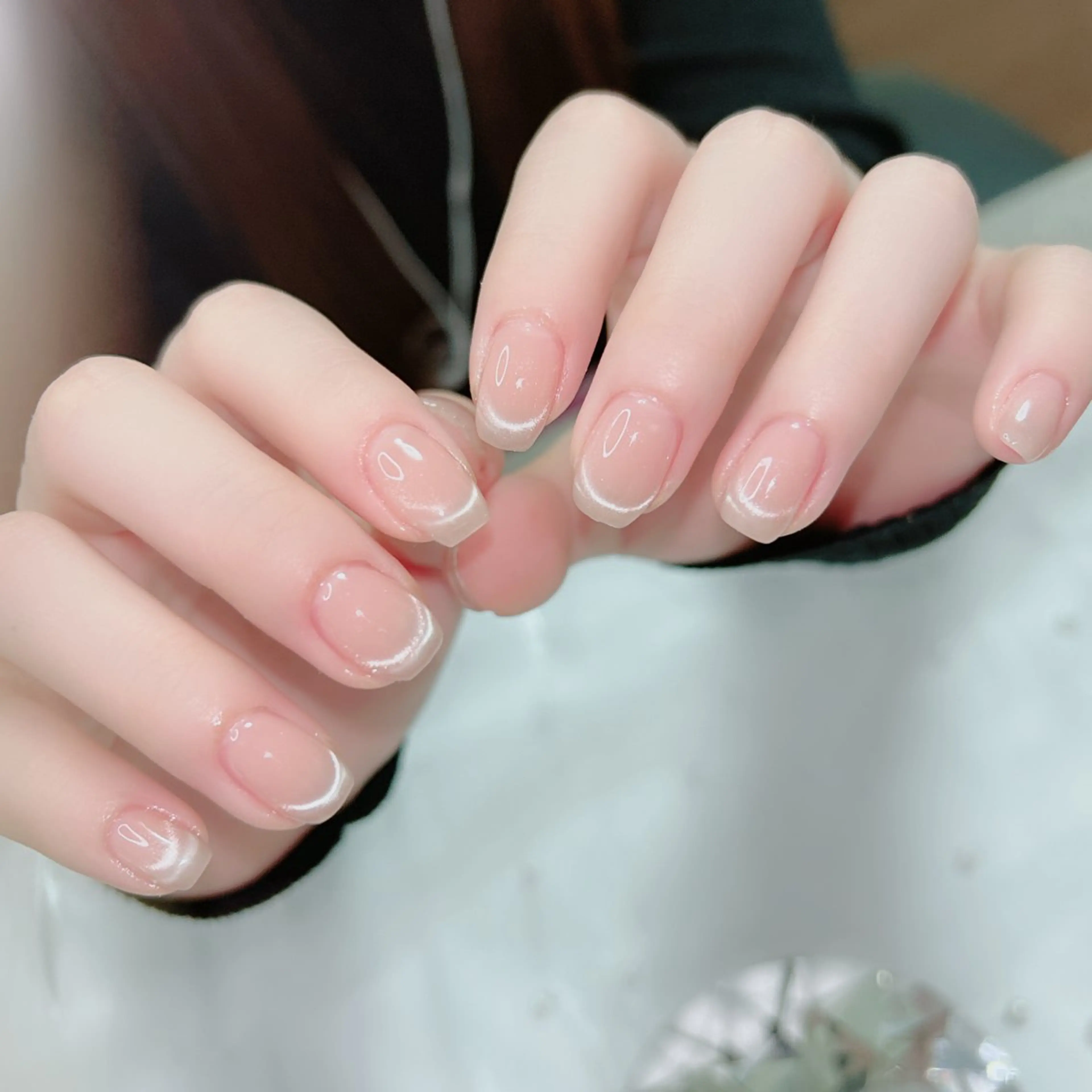 ネイル オーロラネイル ミラーネイル オフィスネイル ワンカラーネイル シンプルネイル ハンドネイル Cute Tips nailのネイルデザイン