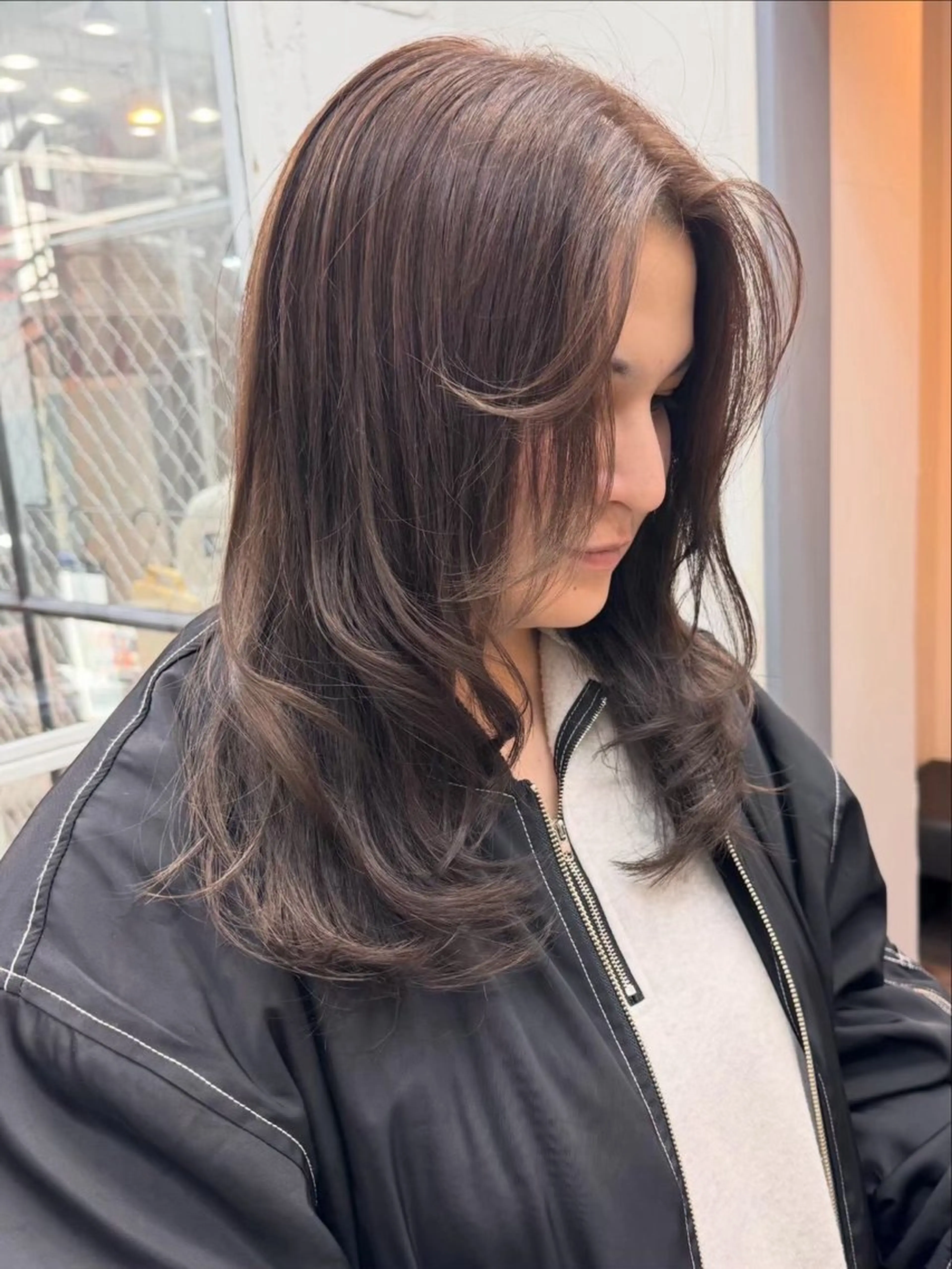 カラー ヘアカラー agili所属・尾方 杏里のヘアスタイル