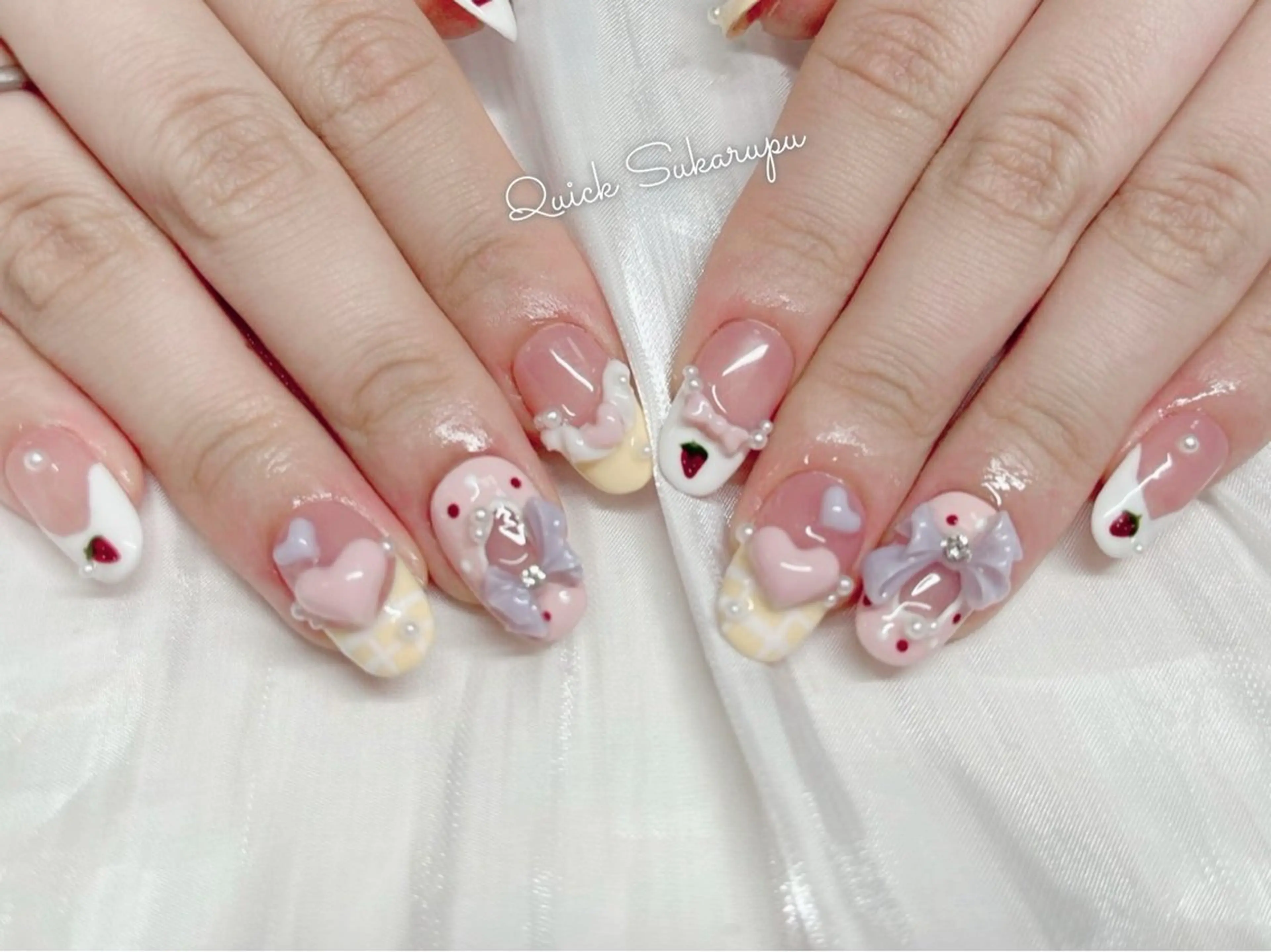 ミディアム Quick Sukarupuのネイルデザイン