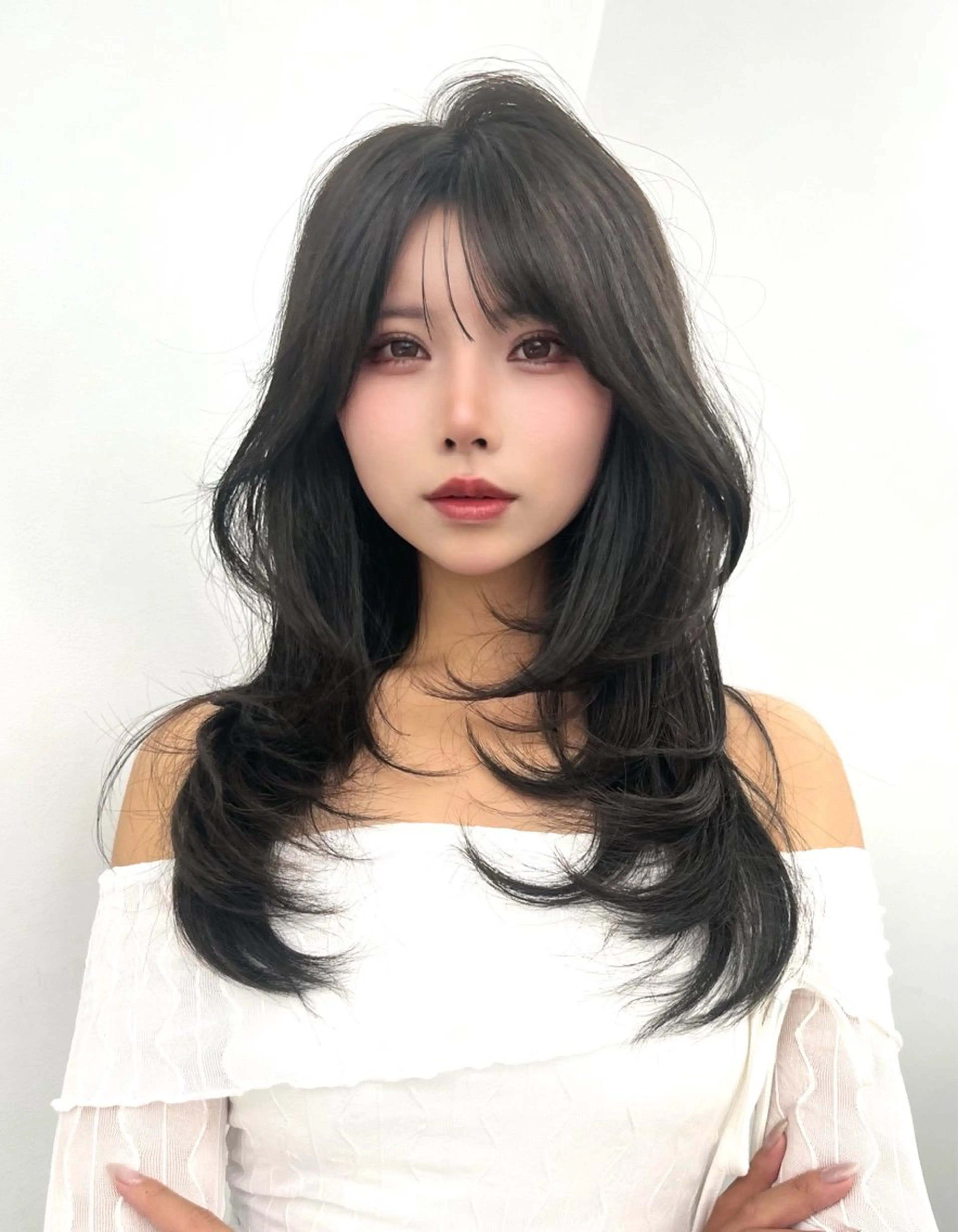ロング カラー グレージュ 透明感カラー✨🩵 韓国ヘアkanatoのヘアスタイル