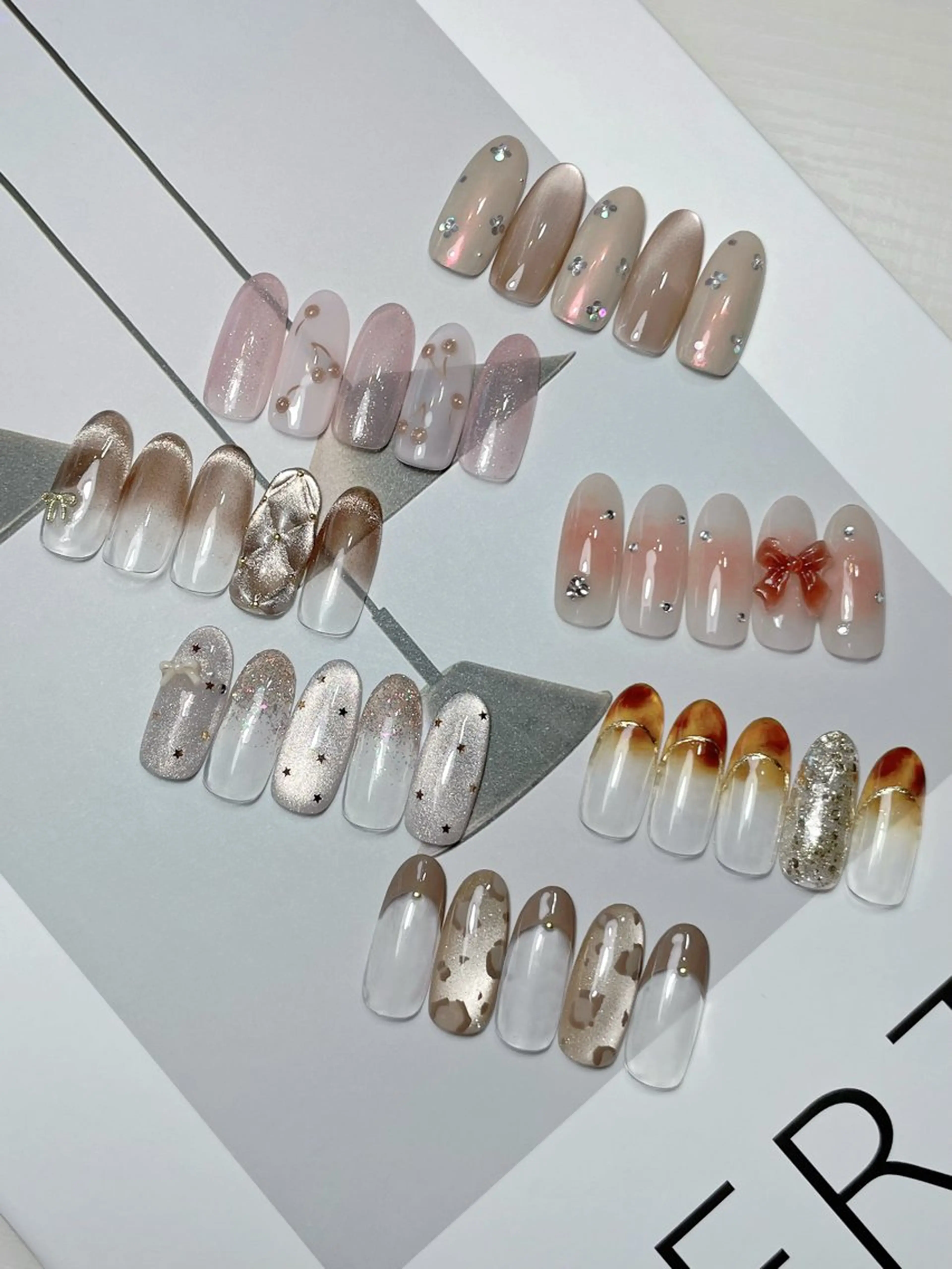 ネイル AneMone Lisaのネイルデザイン