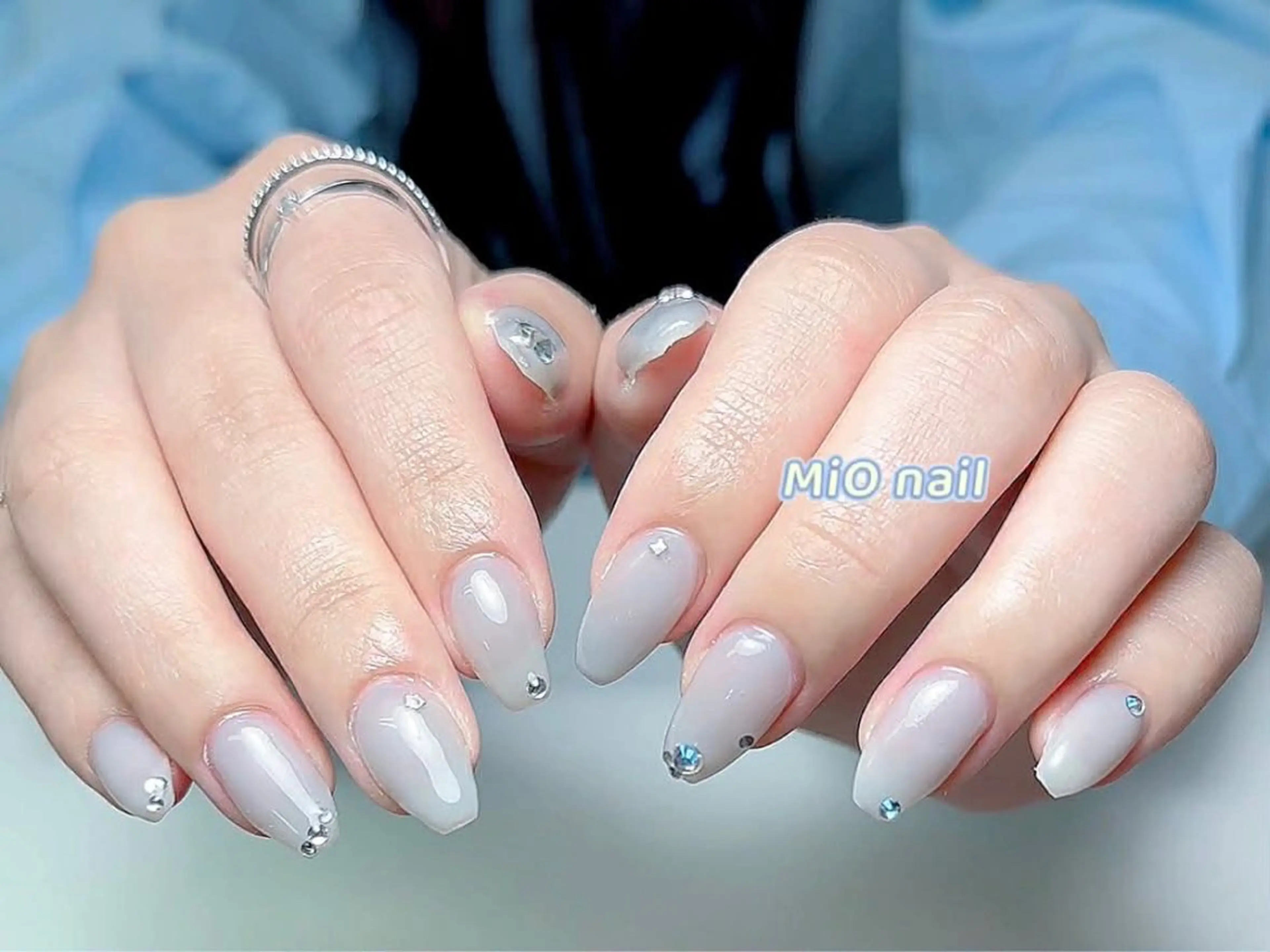 ネイル ジェルネイル 韓国ネイル 持ち込み オフィスネイル ワンホンネイル MiO nailのネイルデザイン