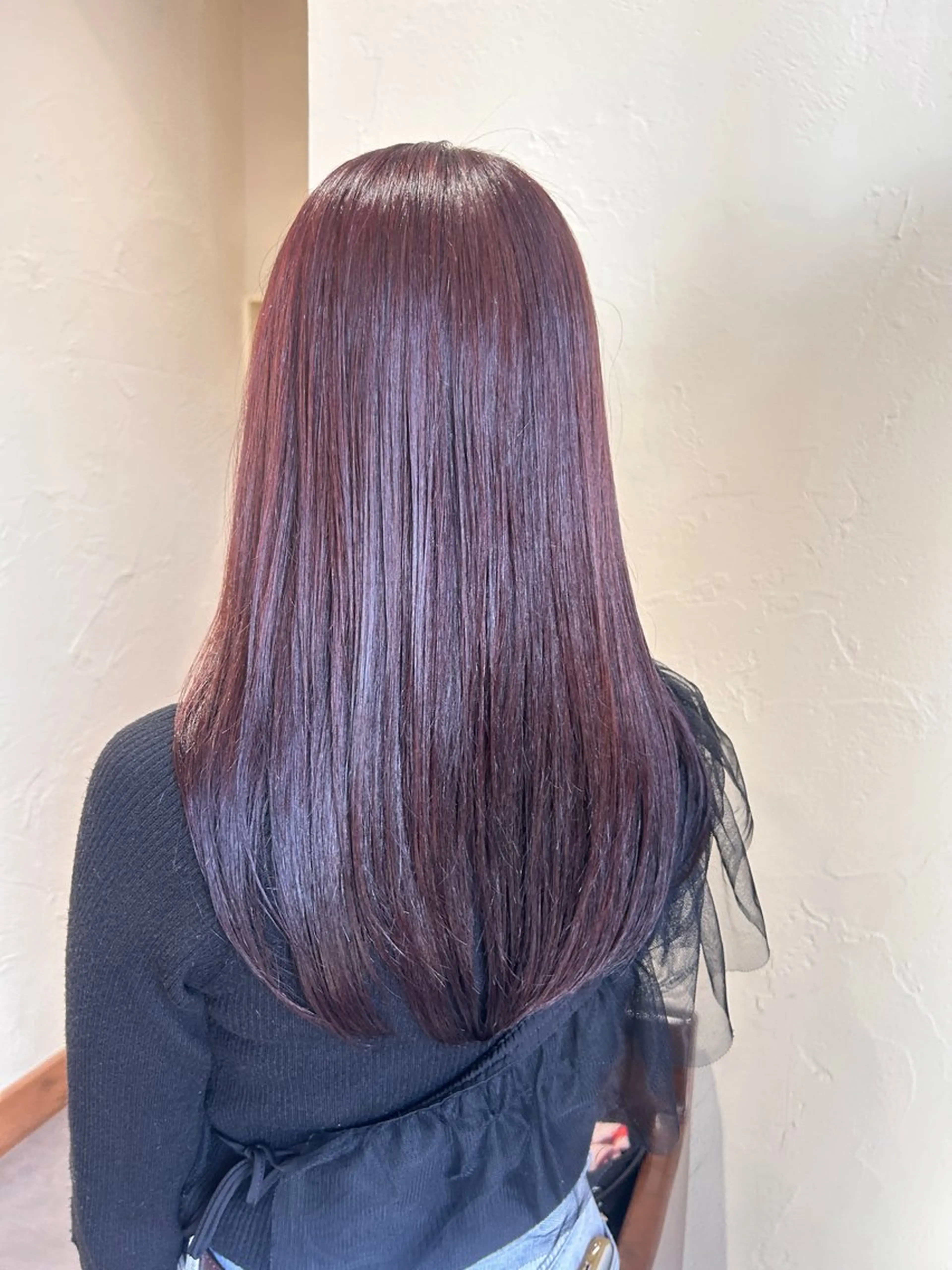 ロング 井上 萌のヘアスタイル