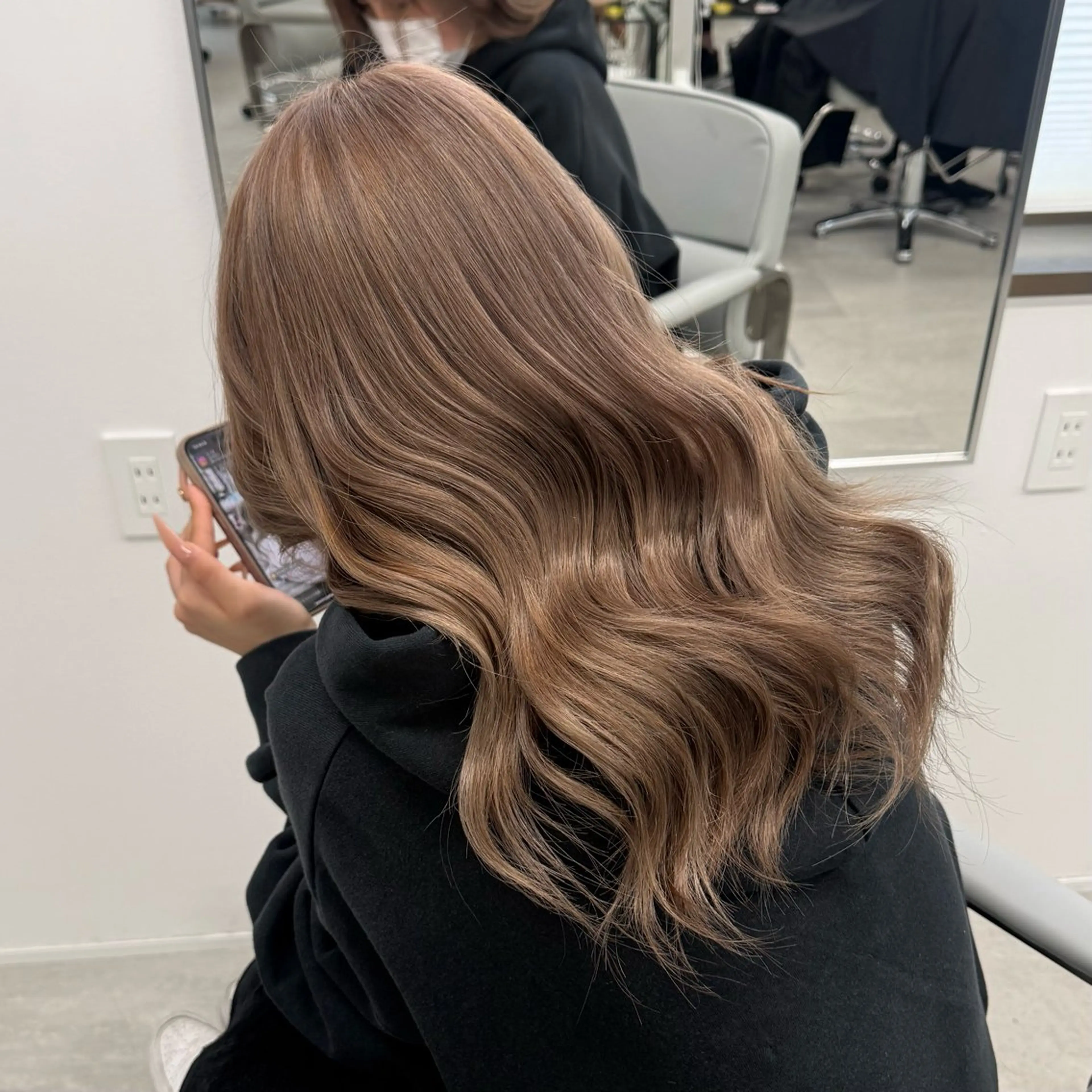 セミロング カラー ベージュカラー ミルクティーベージュ ヘアカラー 中明度カラー/ ベージュ/noaのヘアスタイル